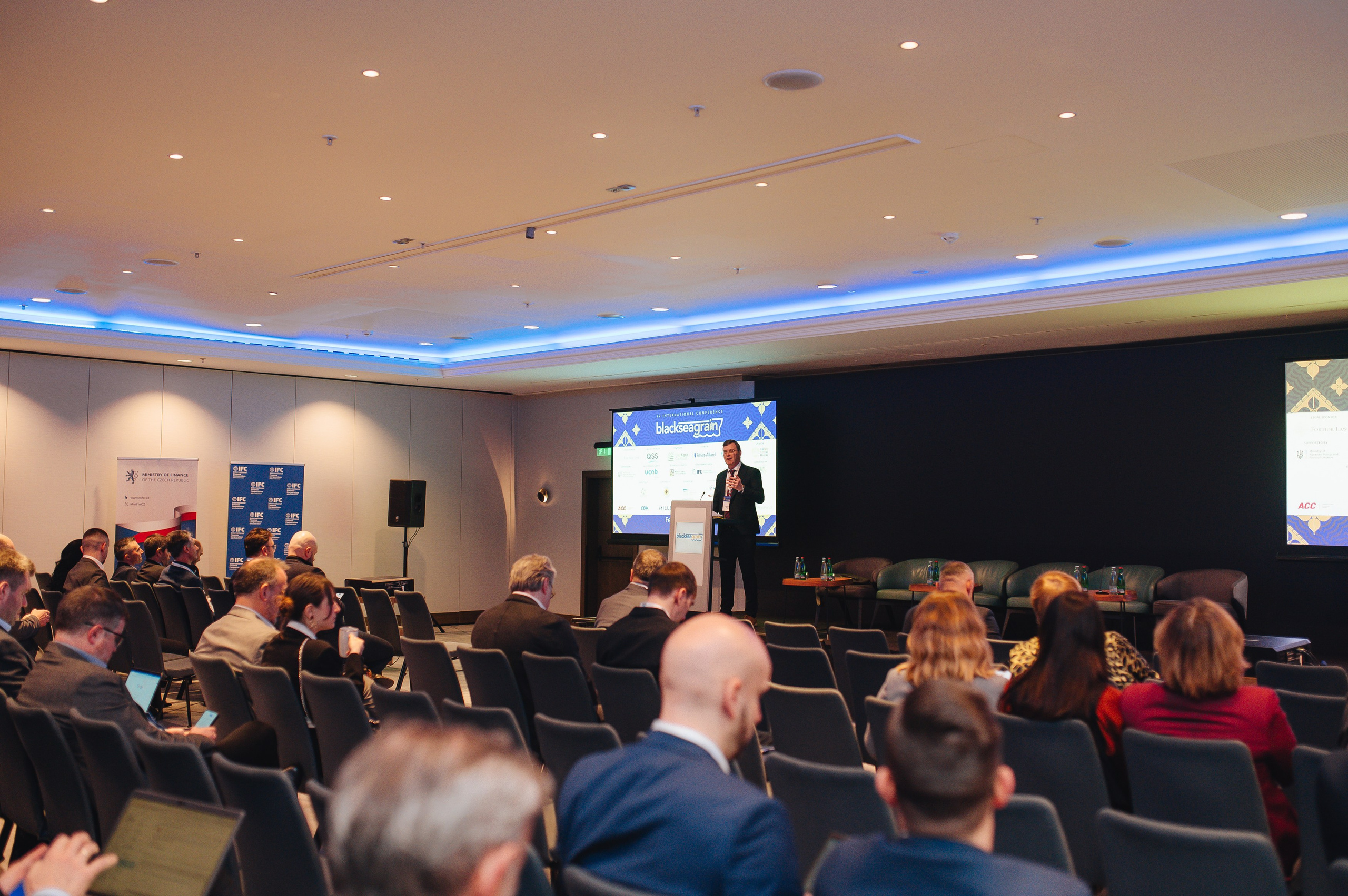 Events. Photographer in Prague Yara Kurkus