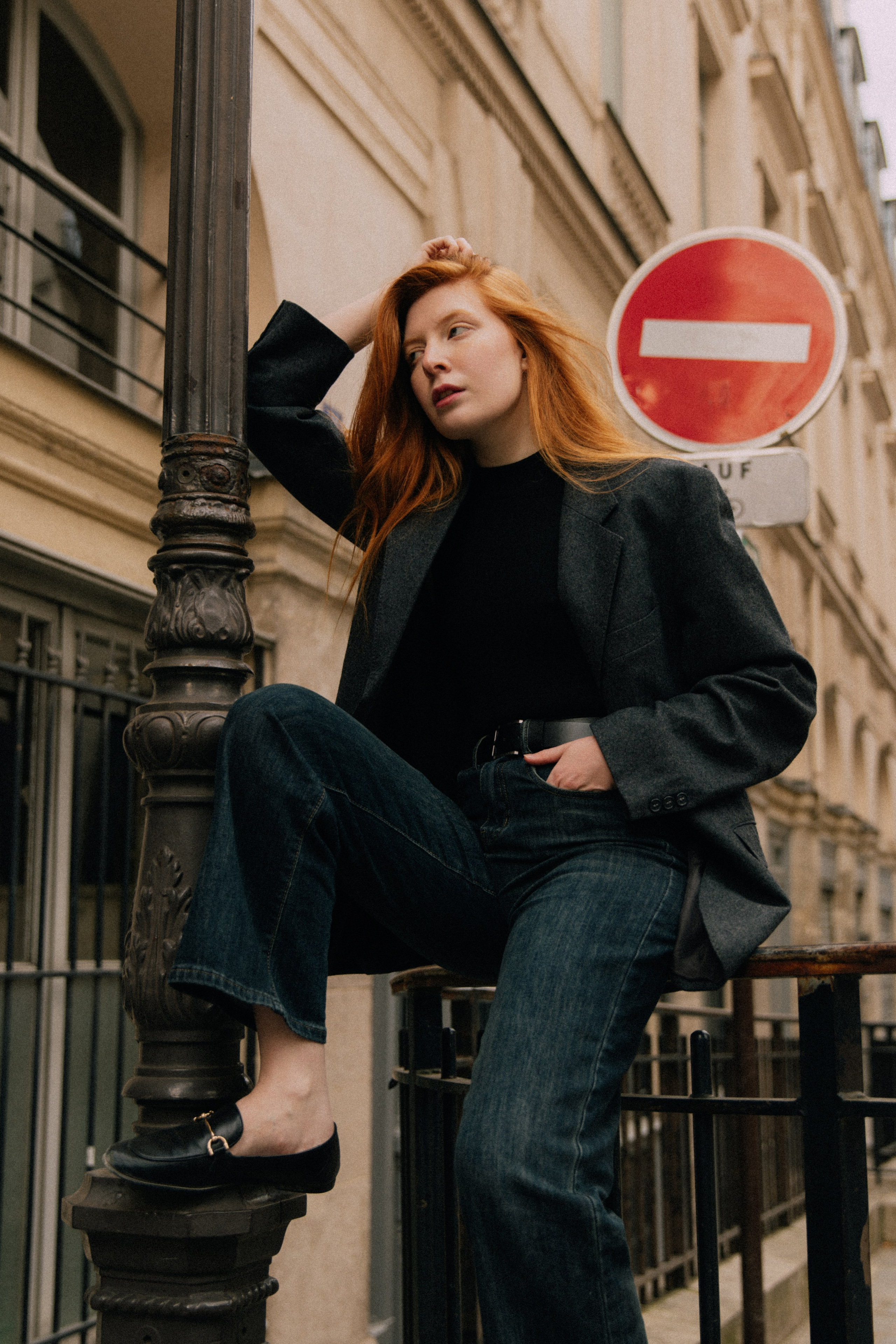 Autumn light. Photographer in Paris