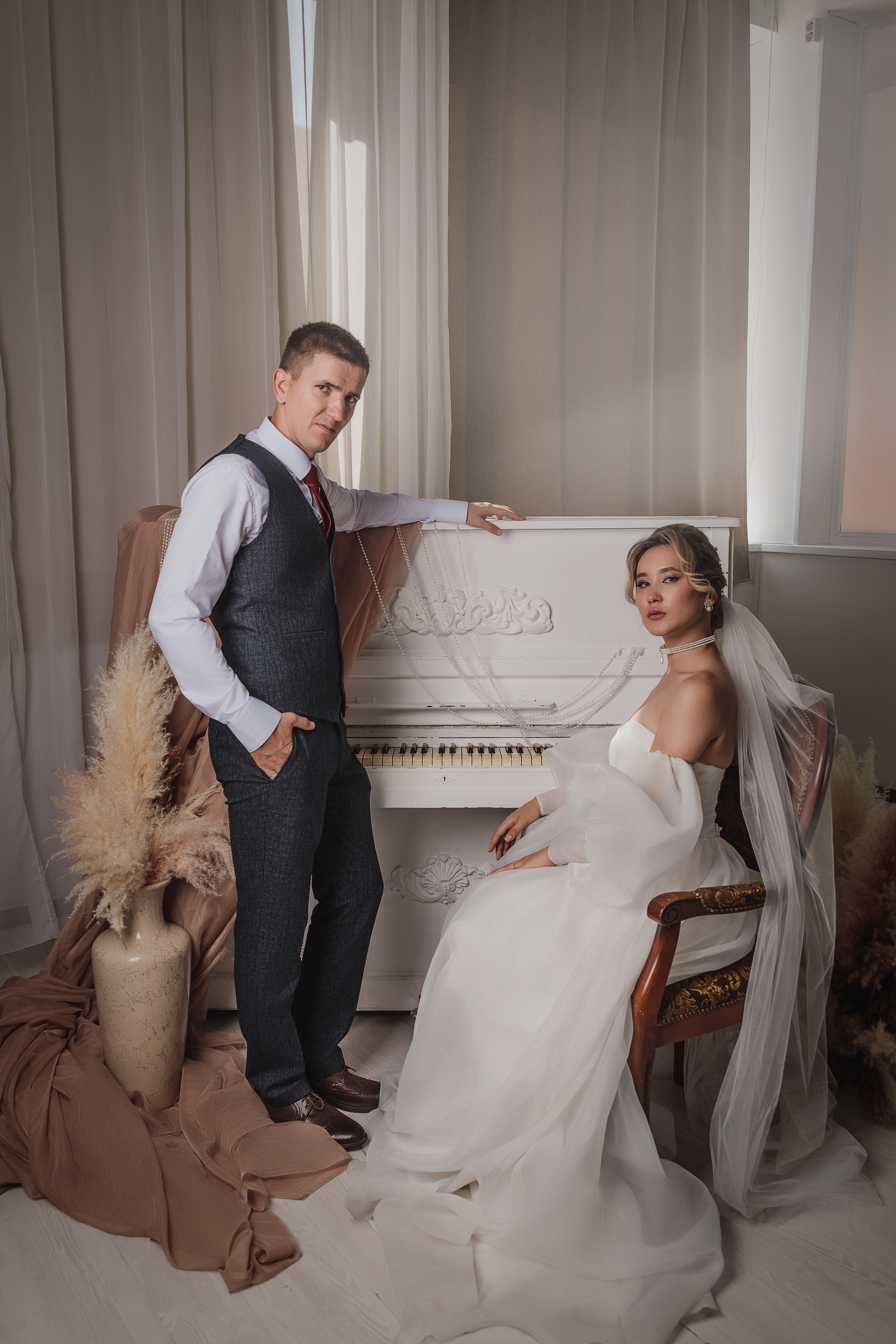 Свадебная фотосессия в фотостудии г. Саратова Яна и Сергей 28.08.2024. Свадебный фотограф, портретный фотограф в Москве и Саратове Оксана Анциферова