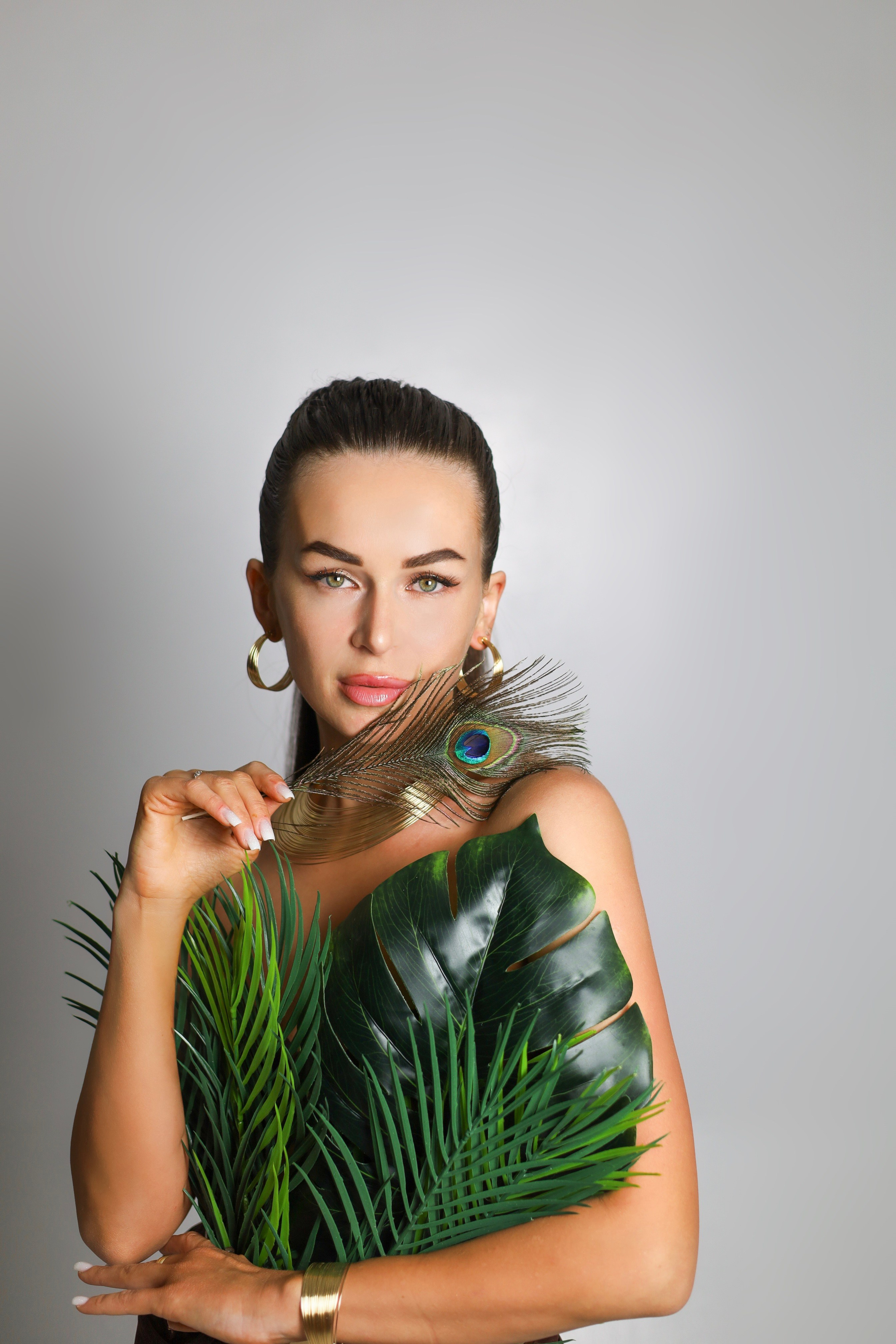 Тропикана женщина. Никонорова Анастасия