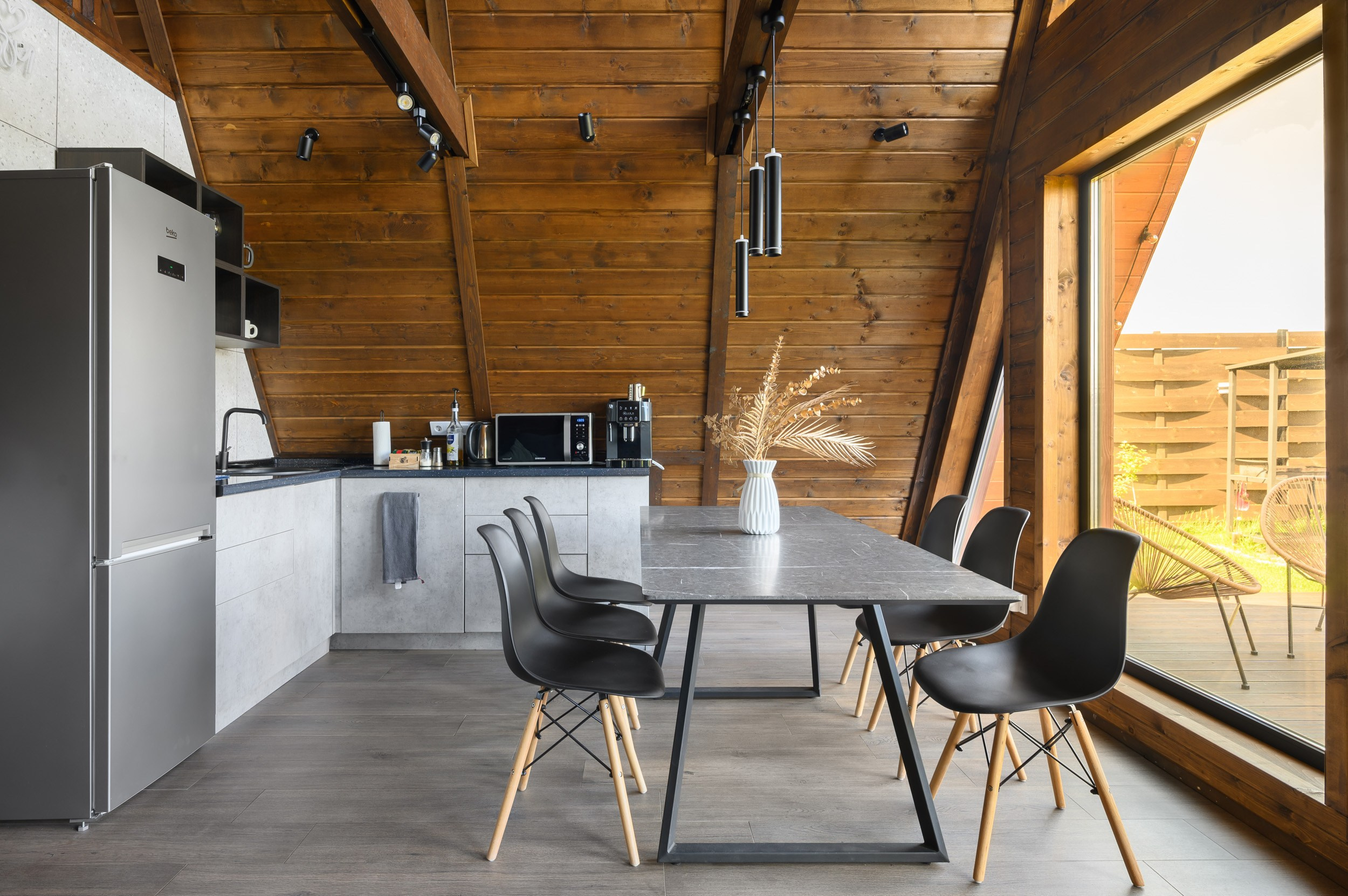 Коттедж для отдыха - «Чантриум» - смотреть дом №1. Коттедж А-фрейм с баней и уличным чаном в Подмосковье - в аренду для отдыха