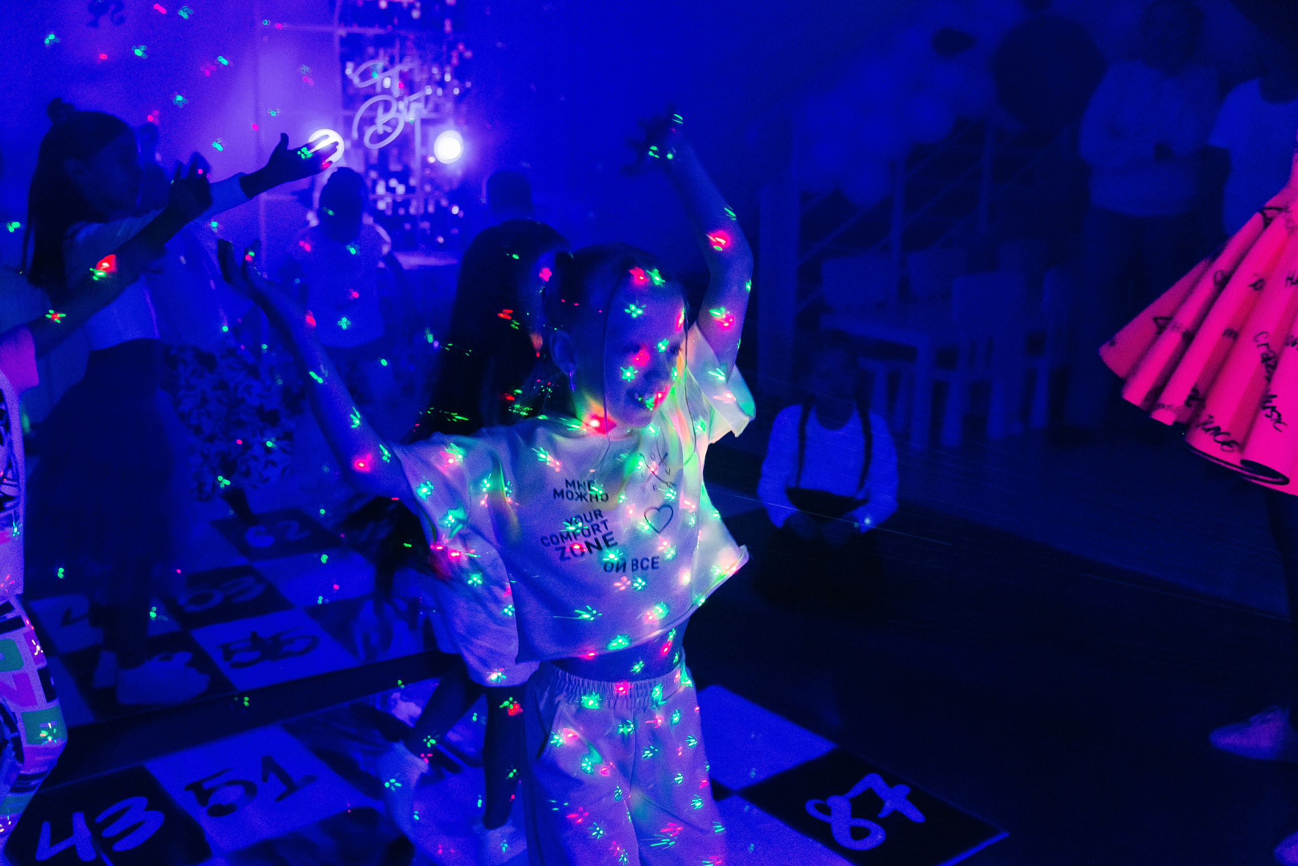 Неоновая вечеринка. Фотограф в Красноярске Любовь Малеева
