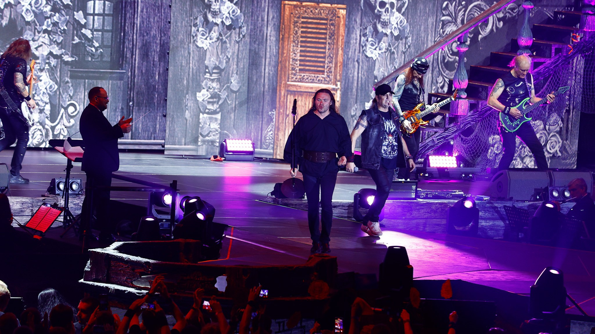 ШОУ ГОСТЬ ИЗ ЦАРСТВА ТЕНЕЙ (АРИЯ)