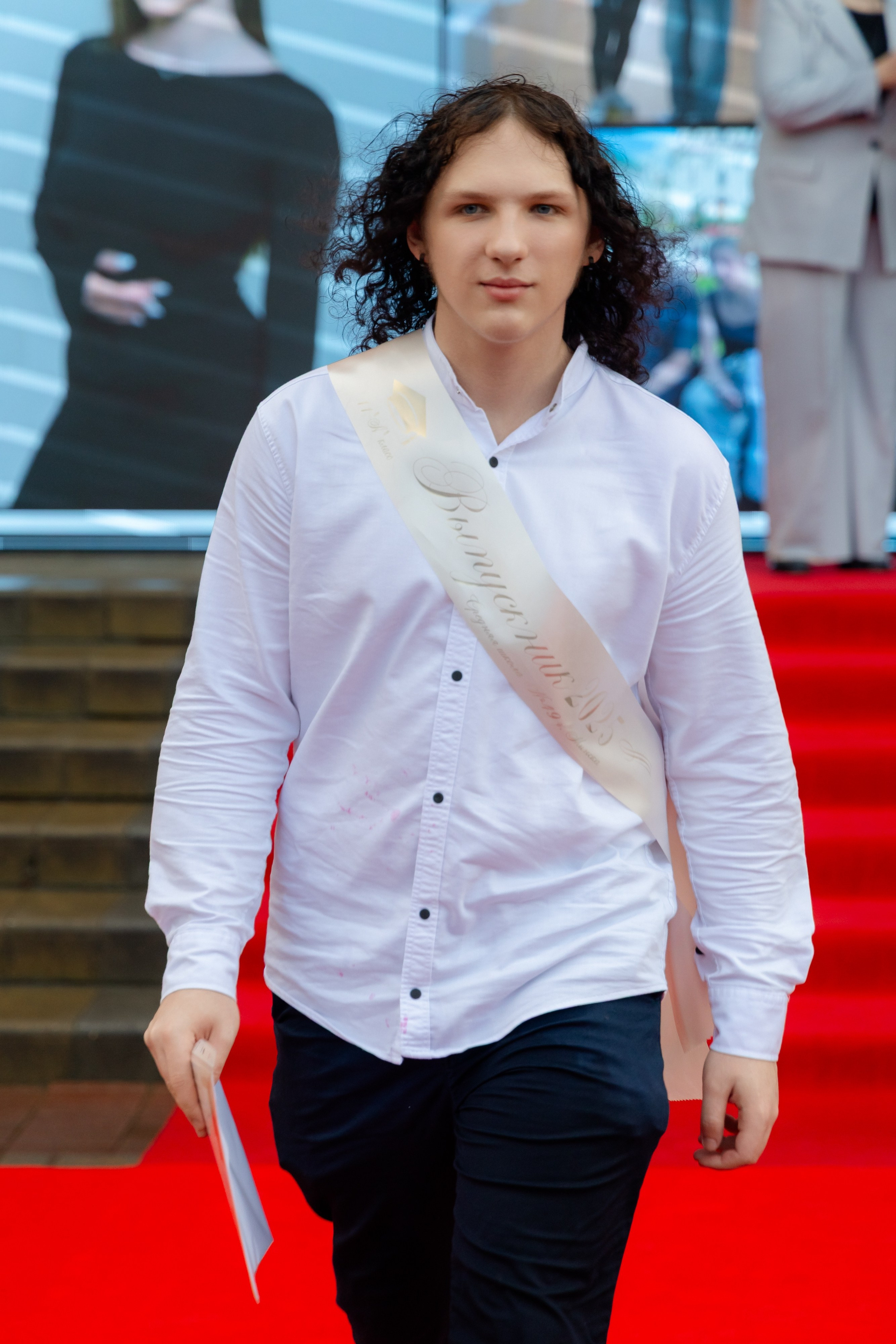 Школьный выпускной 2025 год в Минске, Беларуси. Свадебный фотограф в Минске/Беларуси Сергей Спиридонов