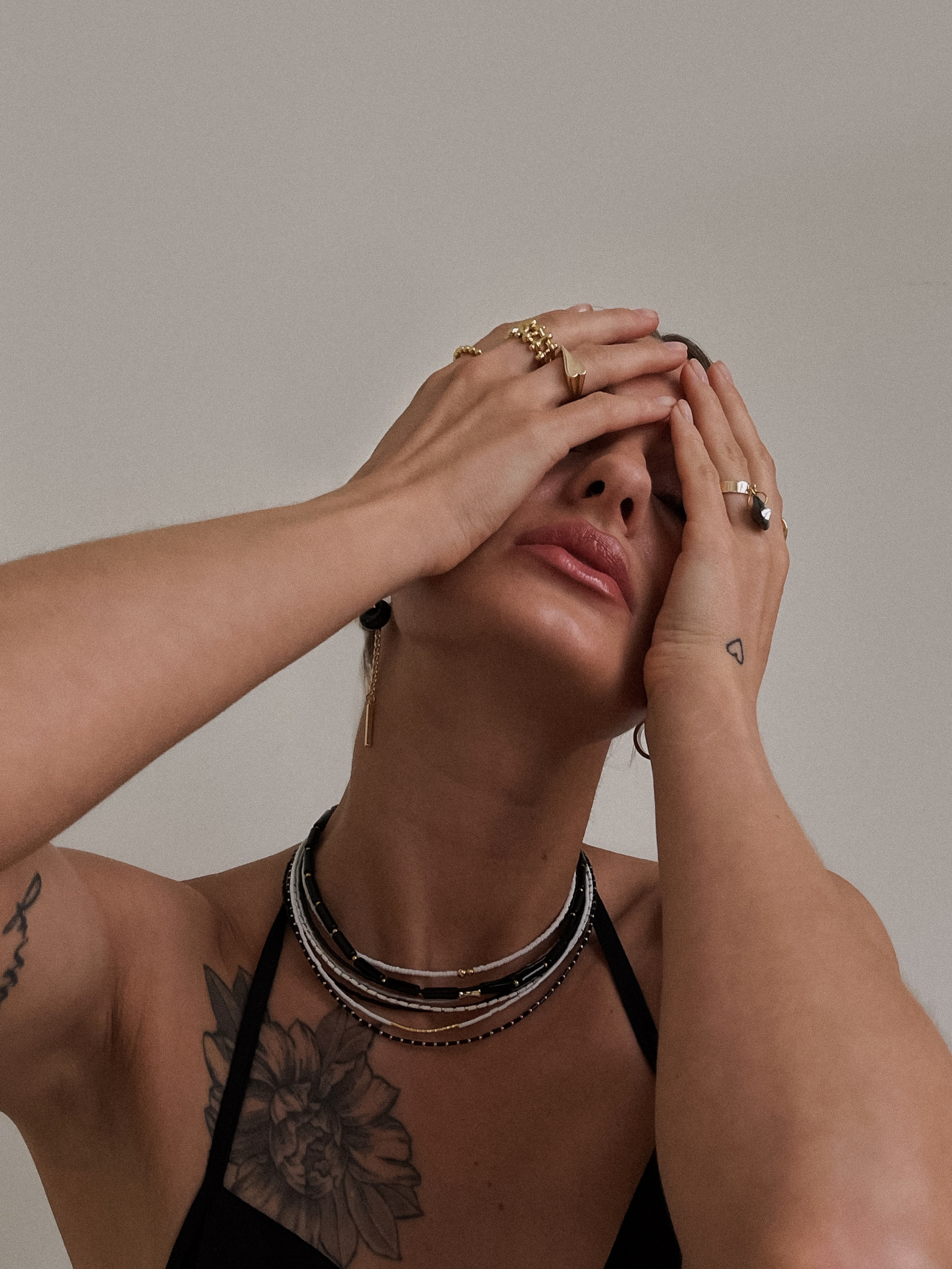 Be label jewelry. CHRISTINA GRIG // photographer, content creator