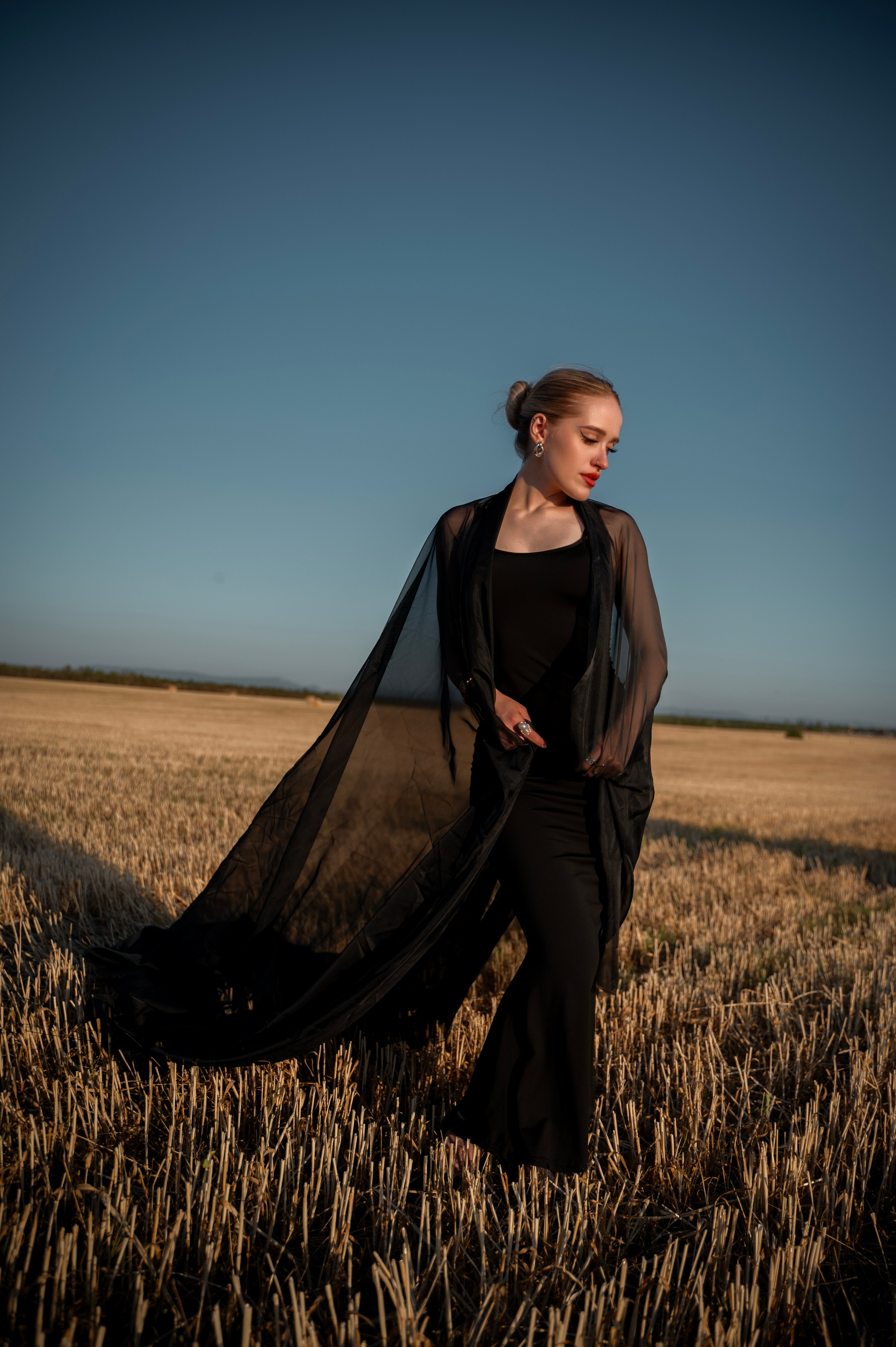 Стога. Настя. Ваш фотограф в Крыму