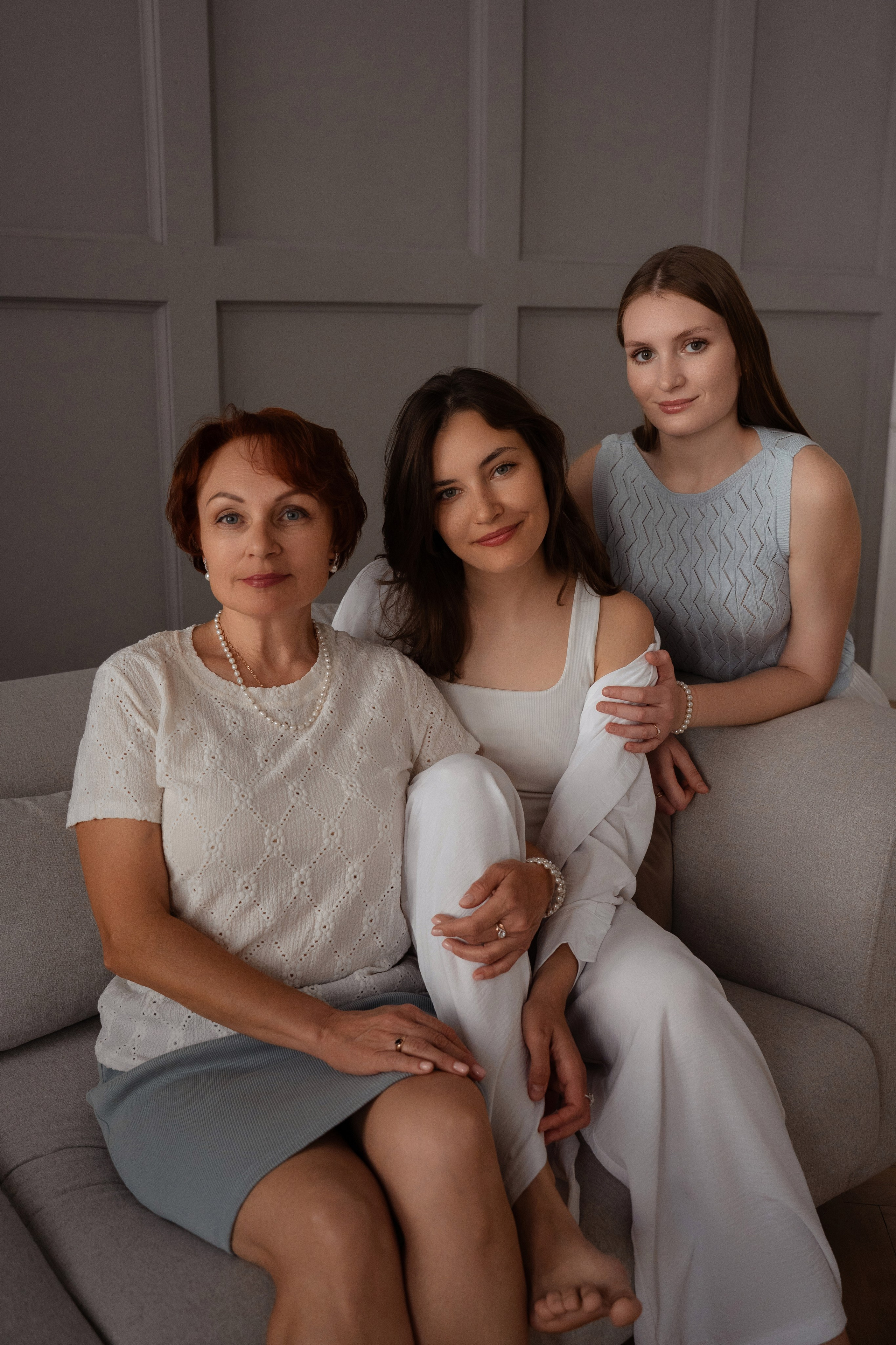 Семейная история: мама и две дочери. Фотограф Севастополь — Климова Анастасия