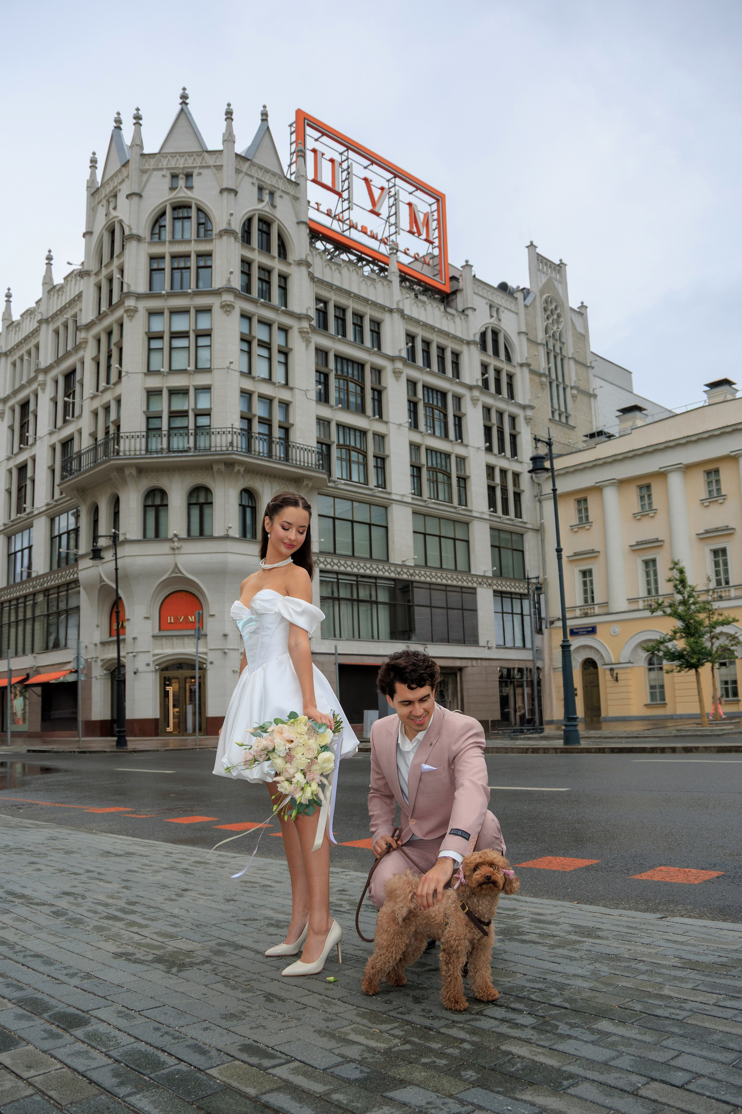 Свадьба у ЦУМа. Свадебный фотограф Москва Марковкина КрисТина