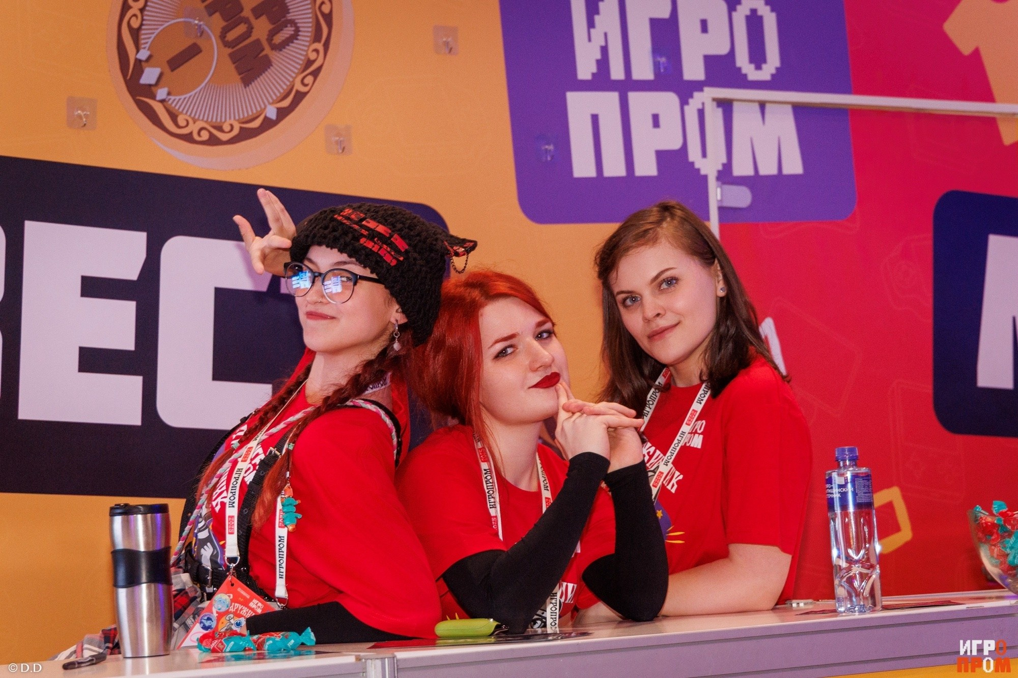 Игропром 2025 19–21 сентября 2025 года. Различные мероприятия и просто фотографии людей