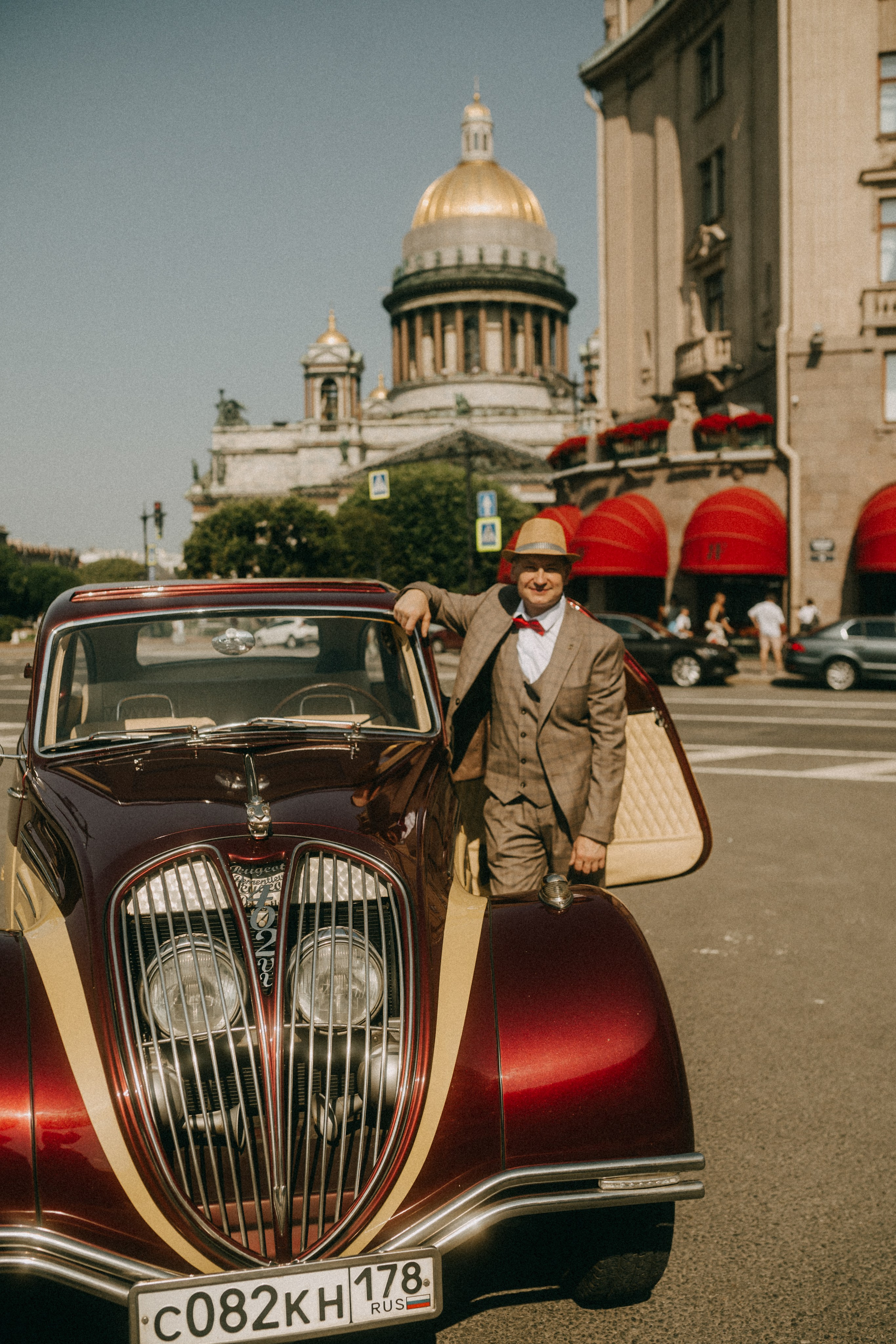 Любовь Ленинграде. Фотограф в Санкт Петербурге Лара Великова