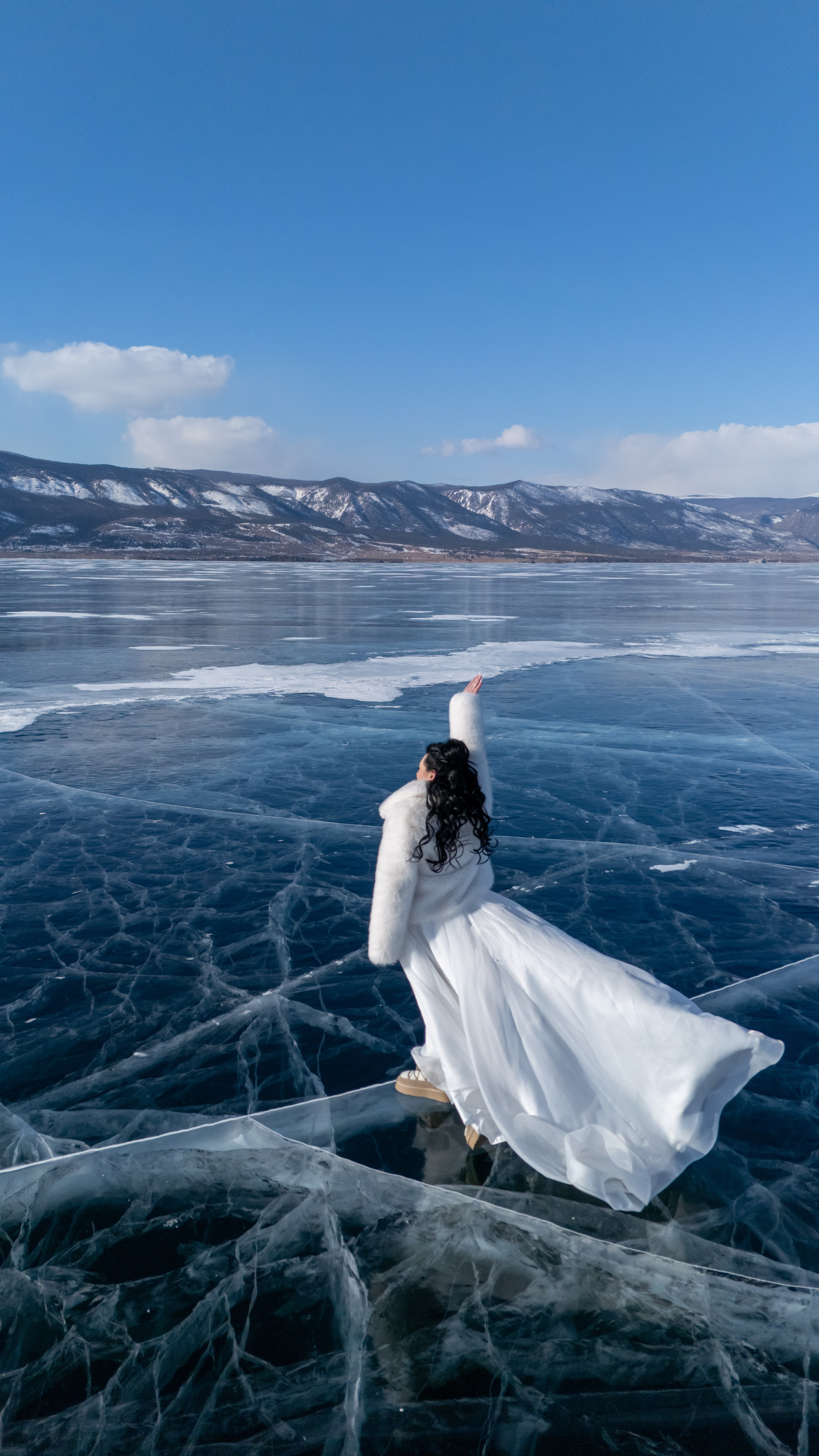 Ибрагим и Мария 25'. Фотограф, видеограф и пилот дрона на Байкале