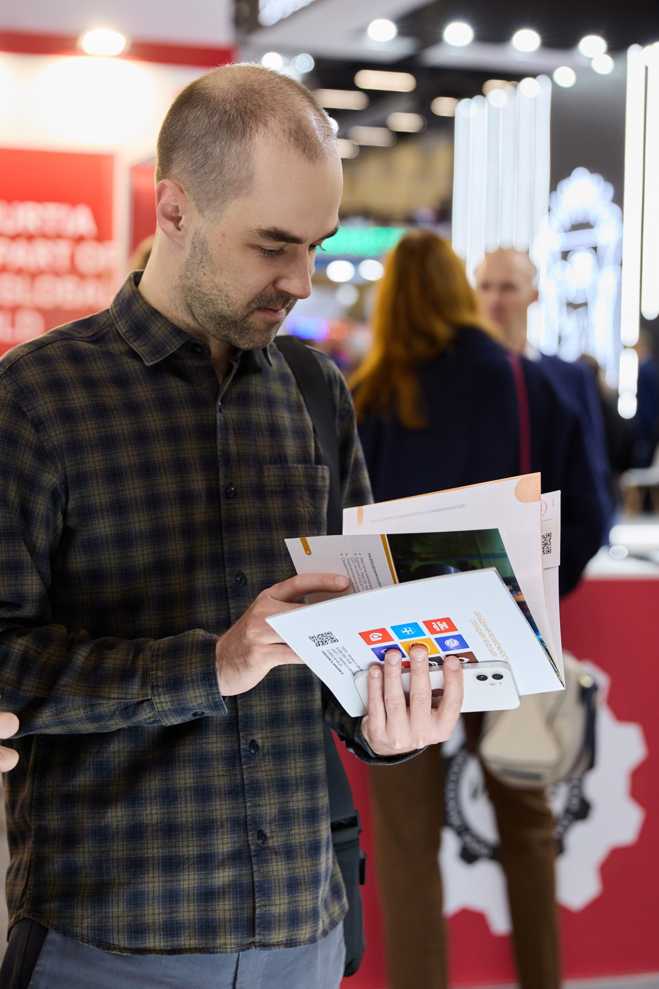Выставка. Свадебная, репортажная фотосъемка и видеосъемка в Минске. Илья и Юлия Ширмановы. Фотограф | Видеограф | Минск