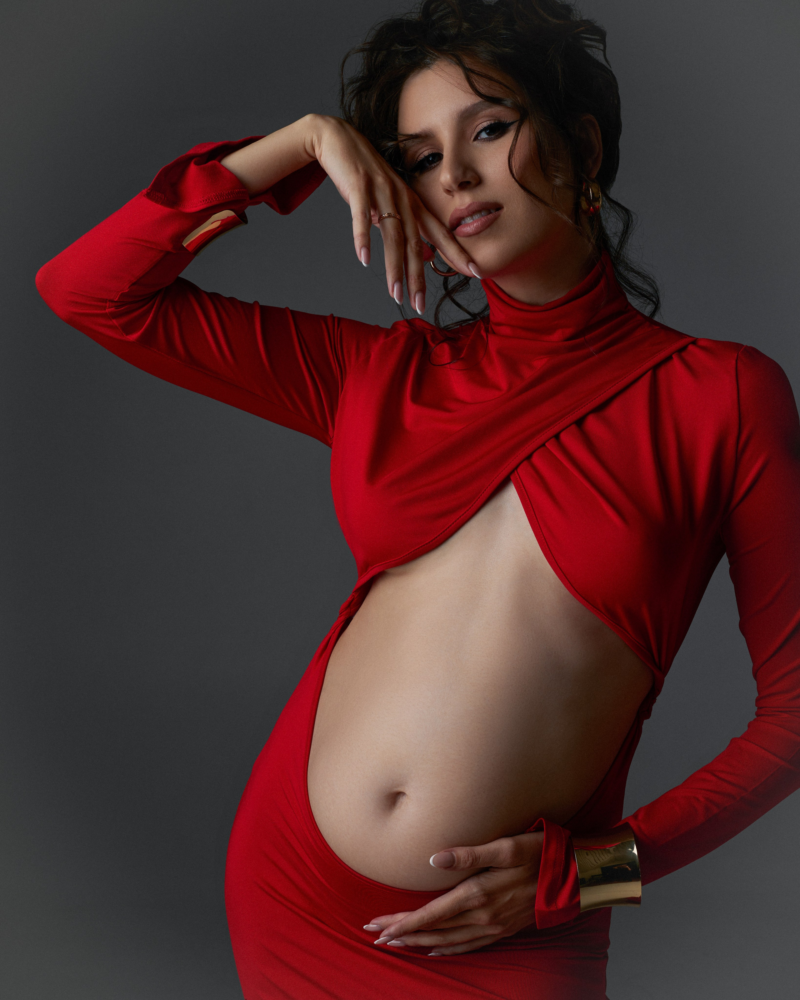 Фотосессия беременности Тюмень. Фотограф в стиле минимализм Тюмень