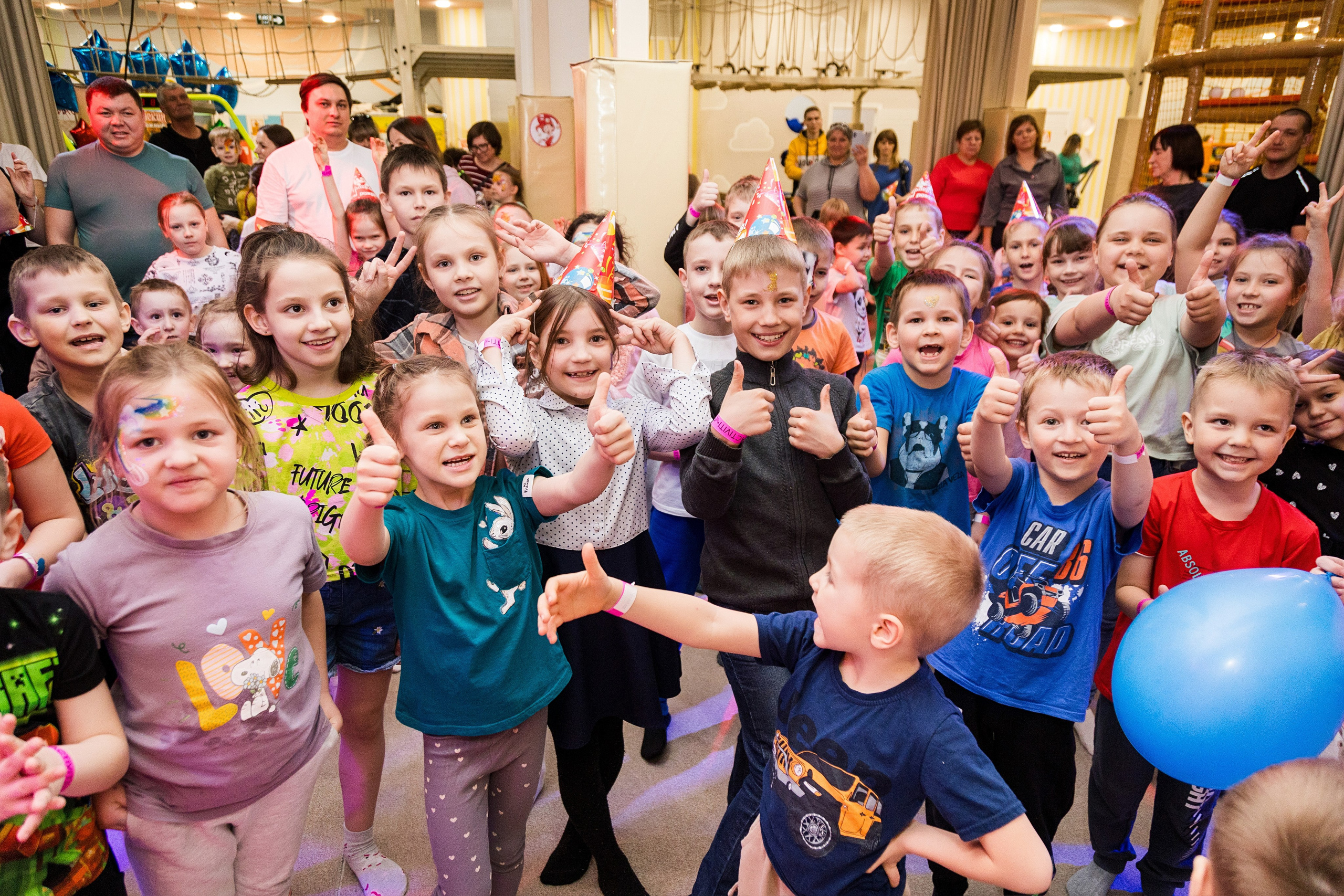 День рождения Арлекина. Детский фотограф видеограф в Хабаровске Михаил Орлов