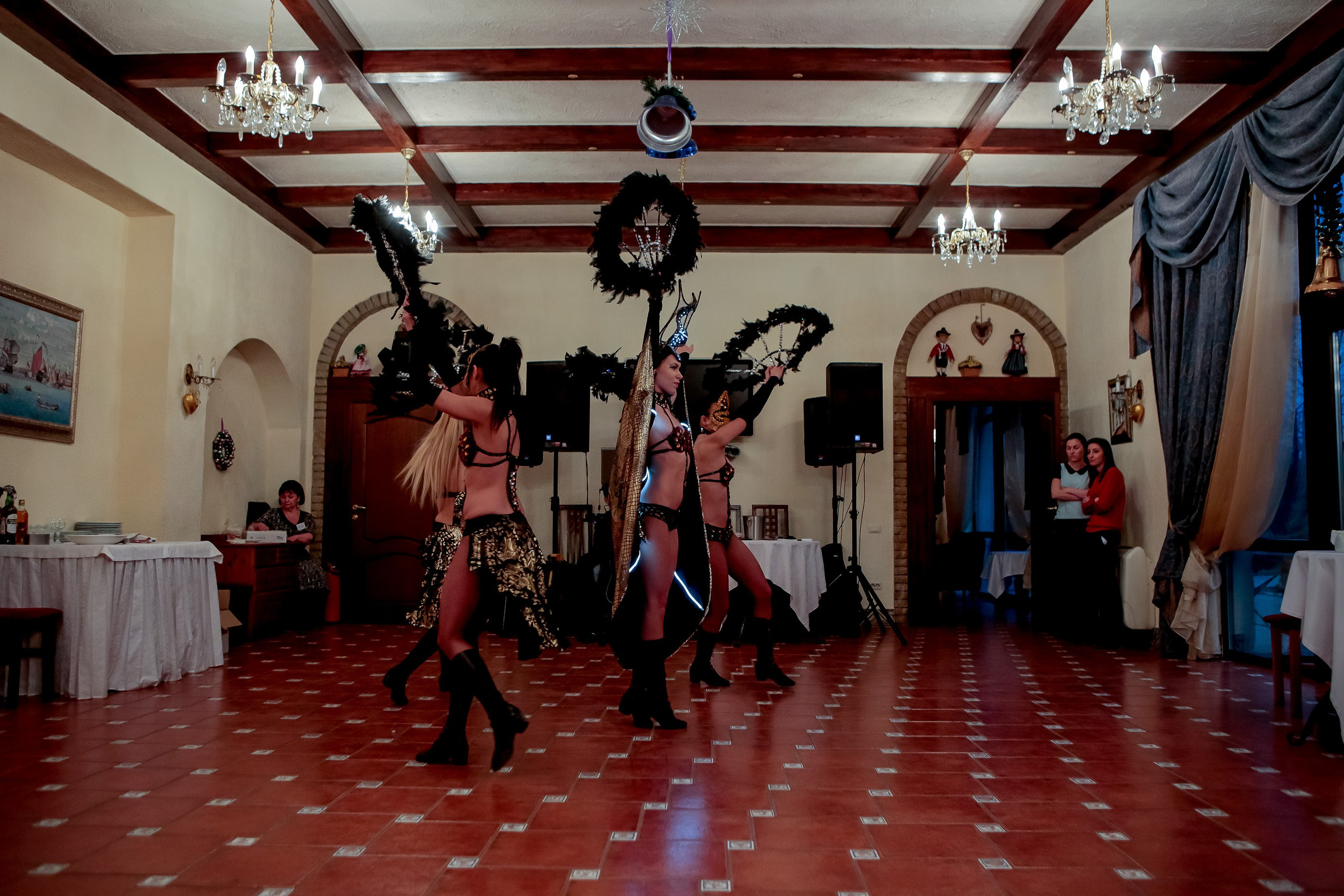 Корпоратив. Max Matvich and Victoria Basova are professionals in their field