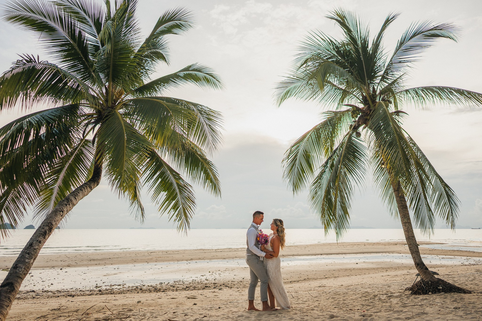 Andrew and Ashley 15.04.2025. Mariage à Koh Samui, en Thaïlande. Whatsapp: +66 94 3 650 301
