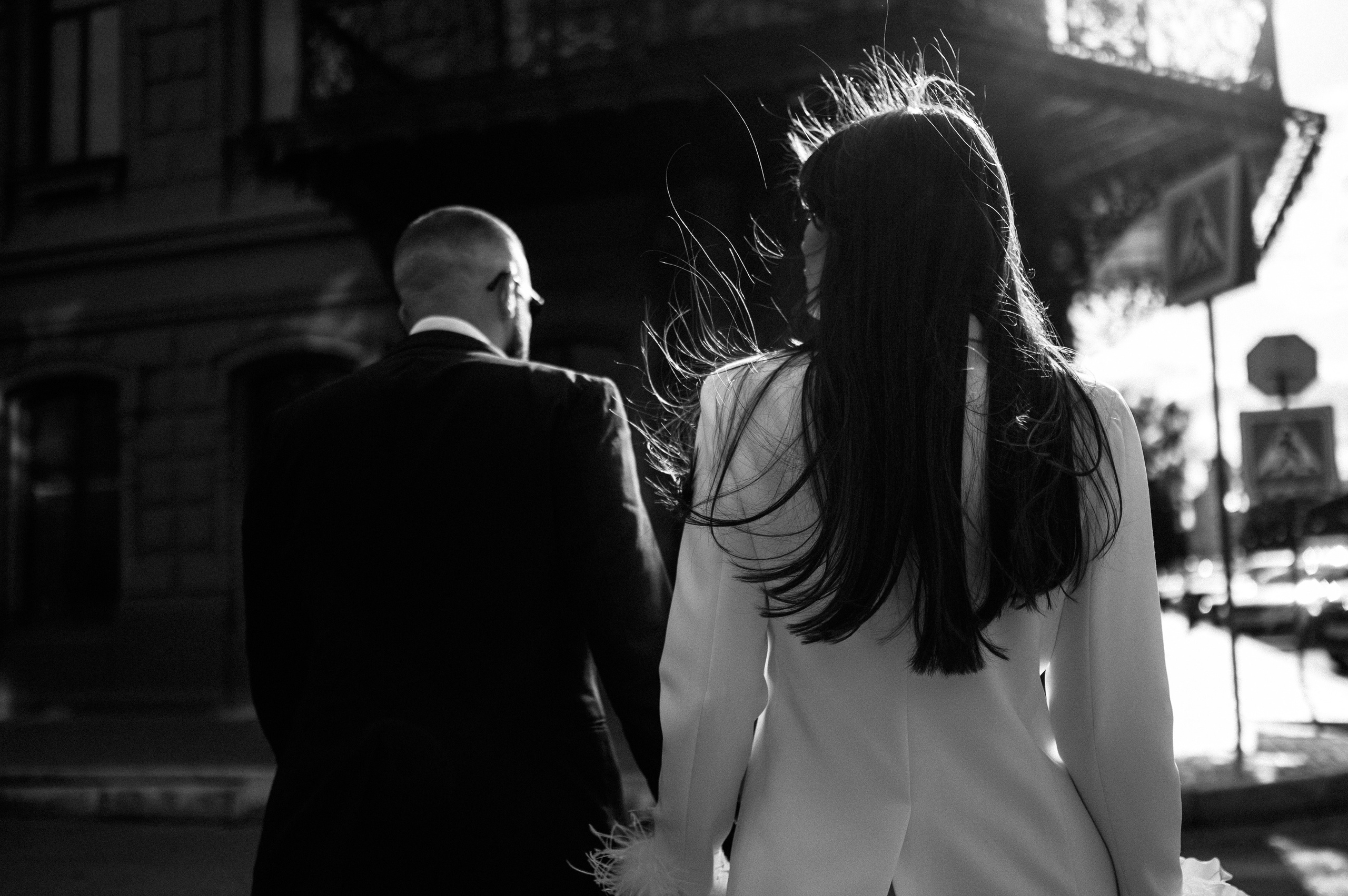 Astrakhan street wedding. Wedding photographer