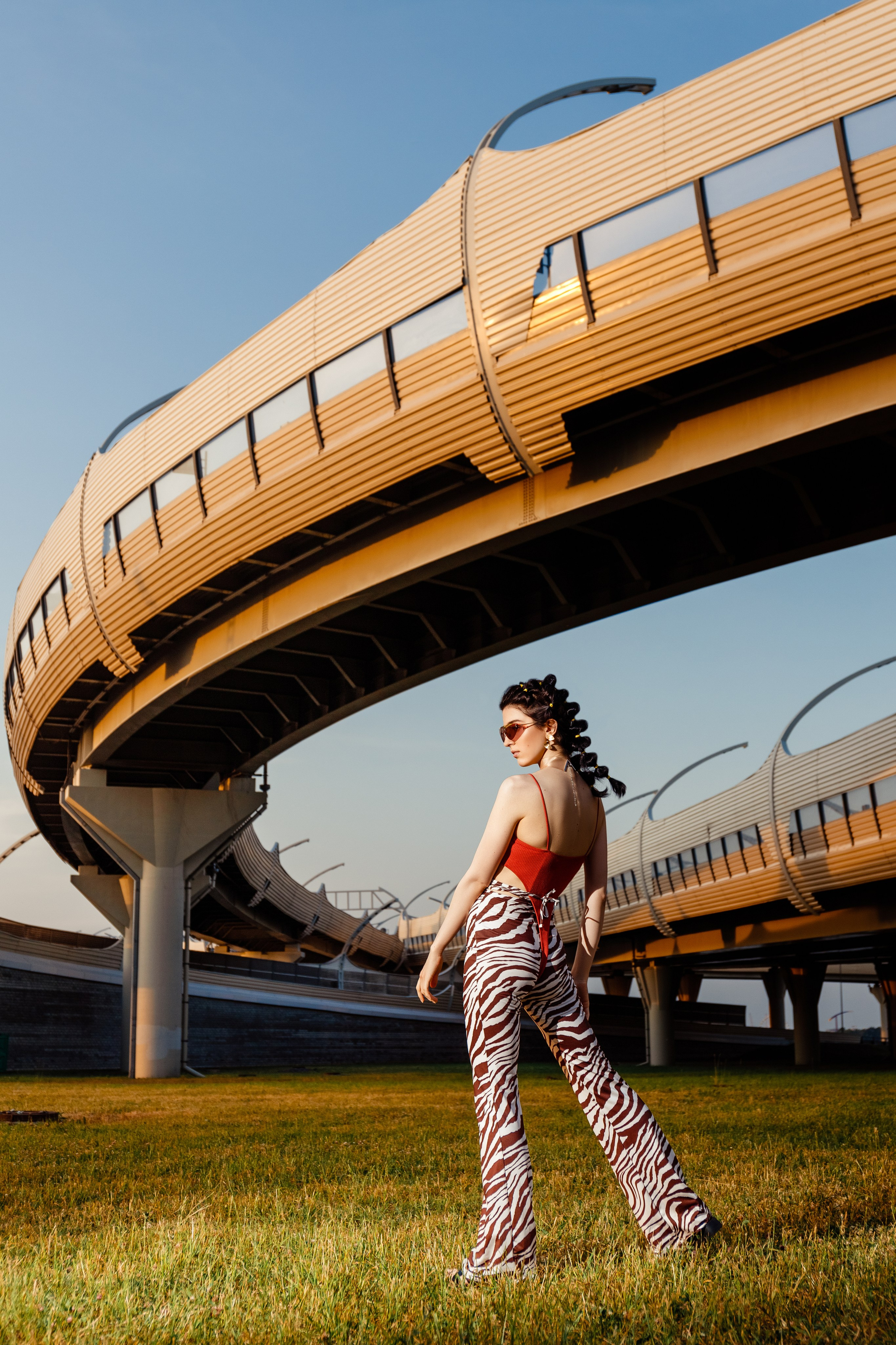 Летняя fashion-съёмка на заливе