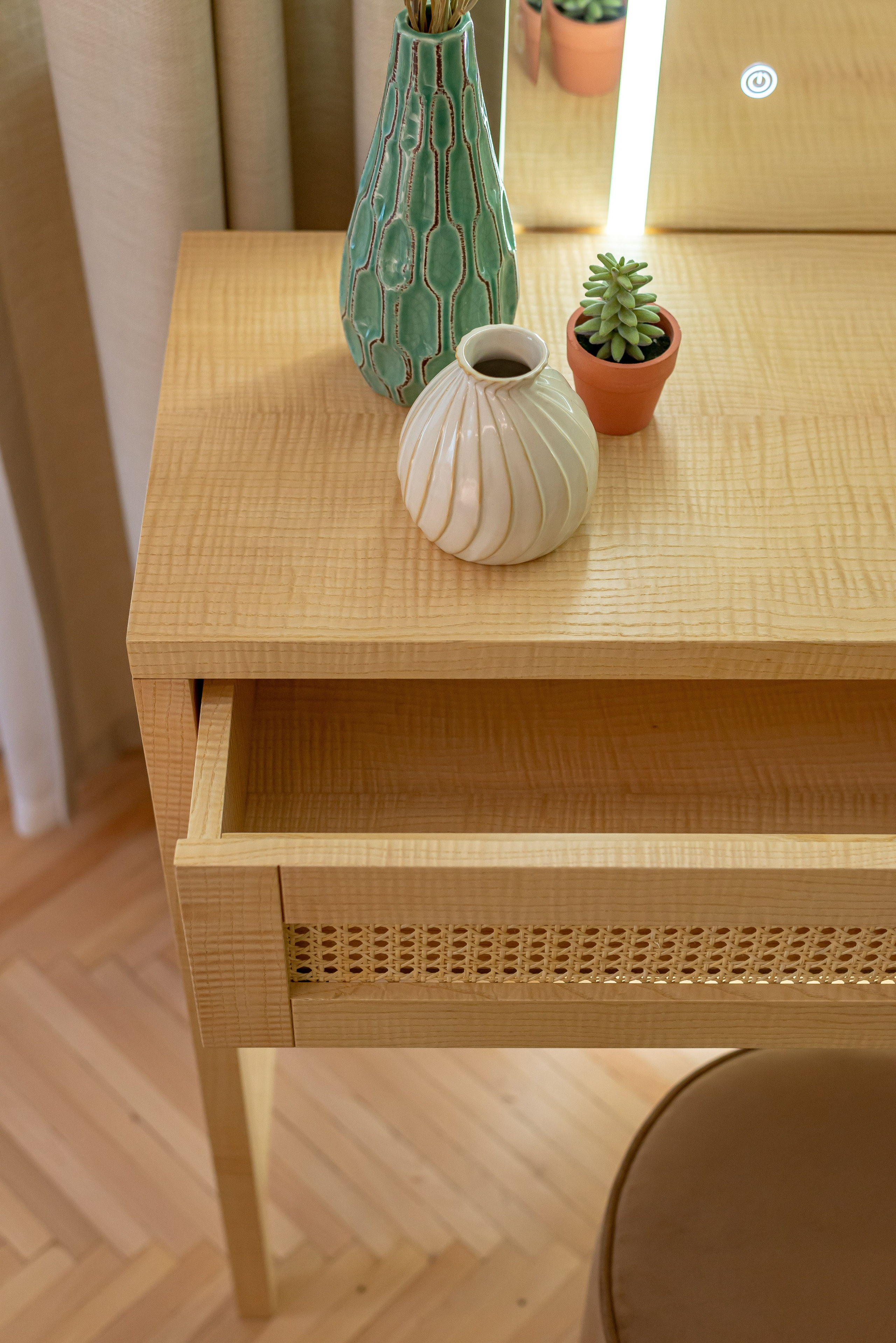 Спальня для телепроекта Большие Перемены на канале Россия 1. Интерьерная съёмка и виртуальные туры — Интерьерный фотограф Кузнецов Сергей (photopixiq)