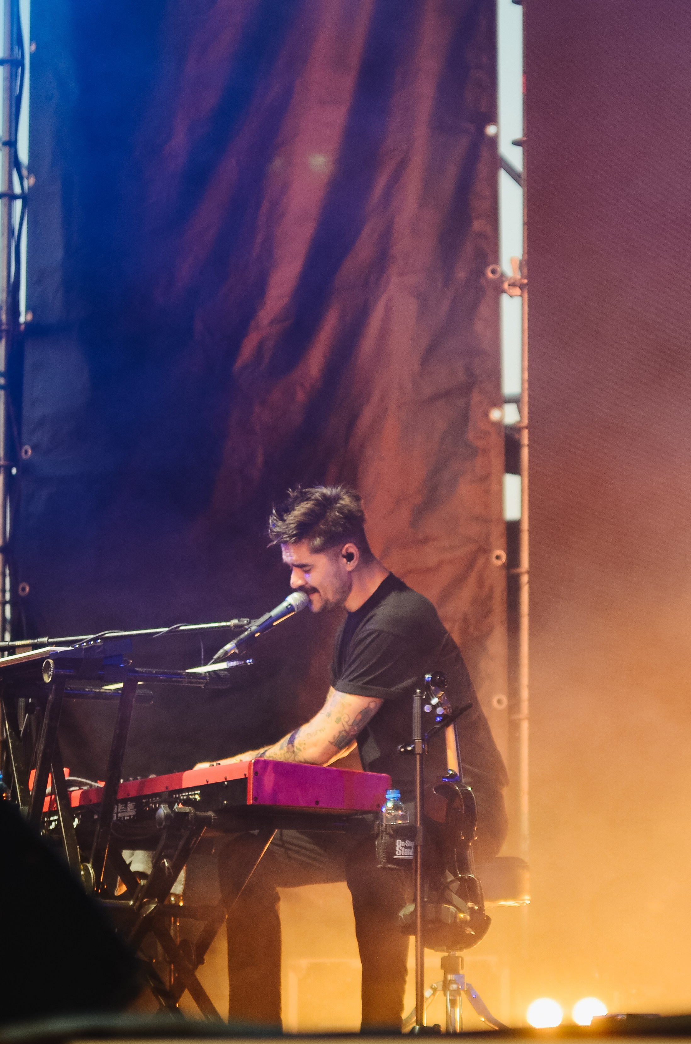 Концерт The Hatters на фестивале «Грань» в Барнауле. Денисова Аля — фотограф для парных съемок и индивидуальных историй в Барнауле