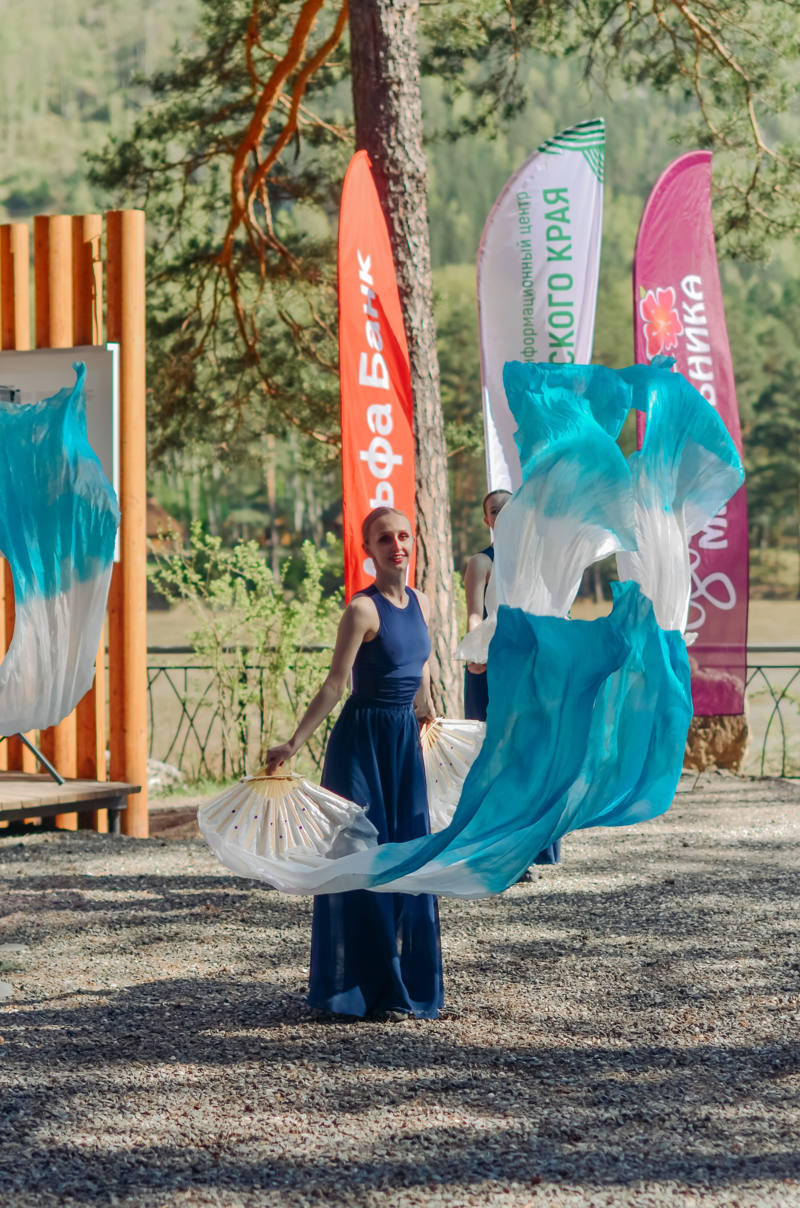 Фестиваль «Цветение Маральника на Алтае 2025». Фоторепортаж. Денисова Аля — фотограф для парных съемок и индивидуальных историй в Барнауле