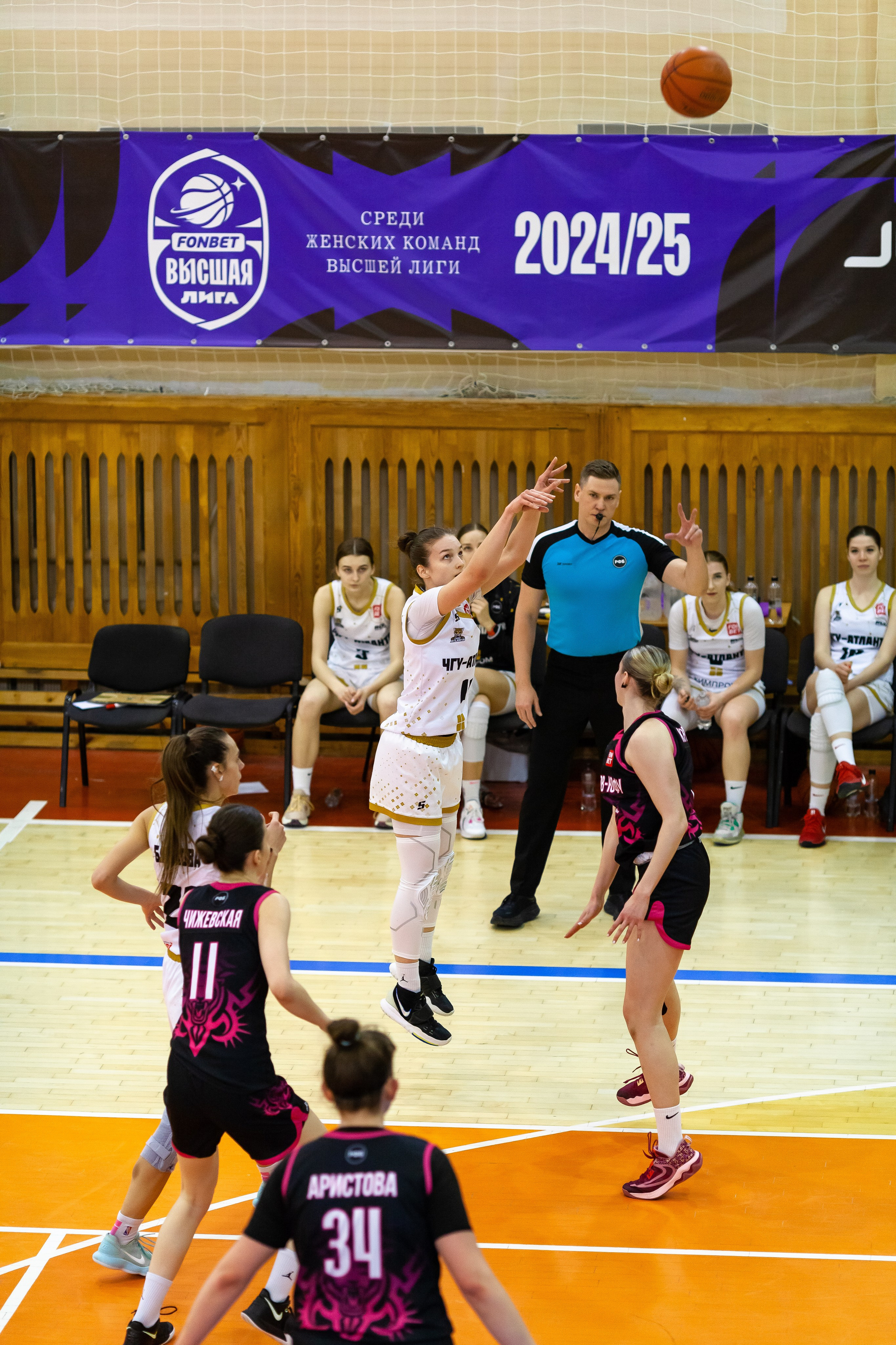 ЧГУ-Атланта — Ростов-ЮФУ / 1 игра. Фотография