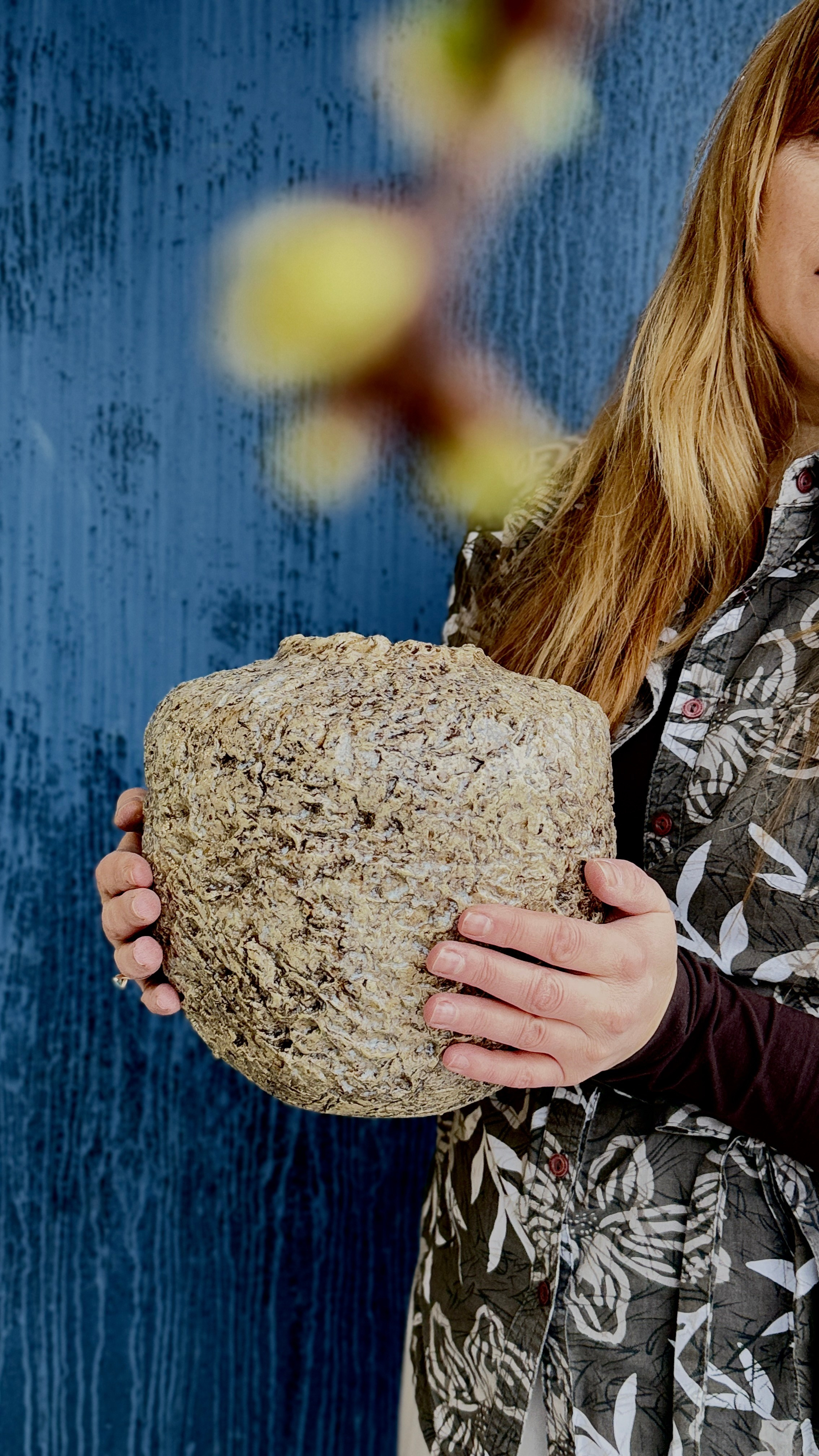 Ваза «Большой коричневый камень». Арт-керамика Катерины Жизневской