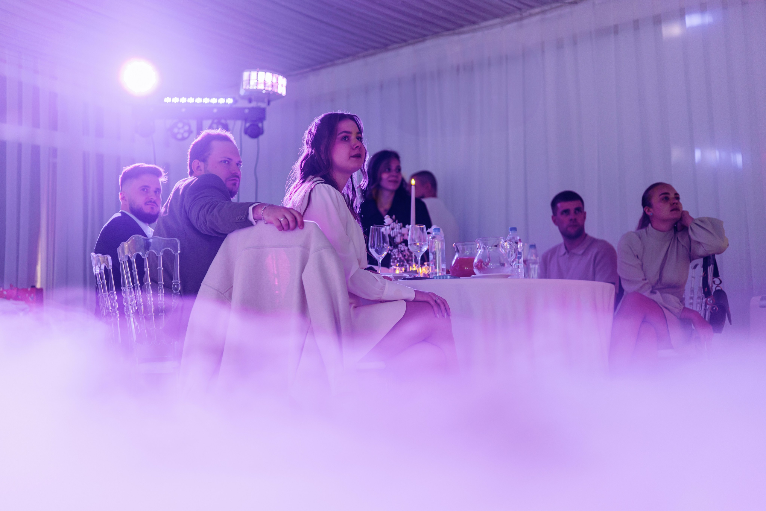 А ВНУТРИ — УРАГАН