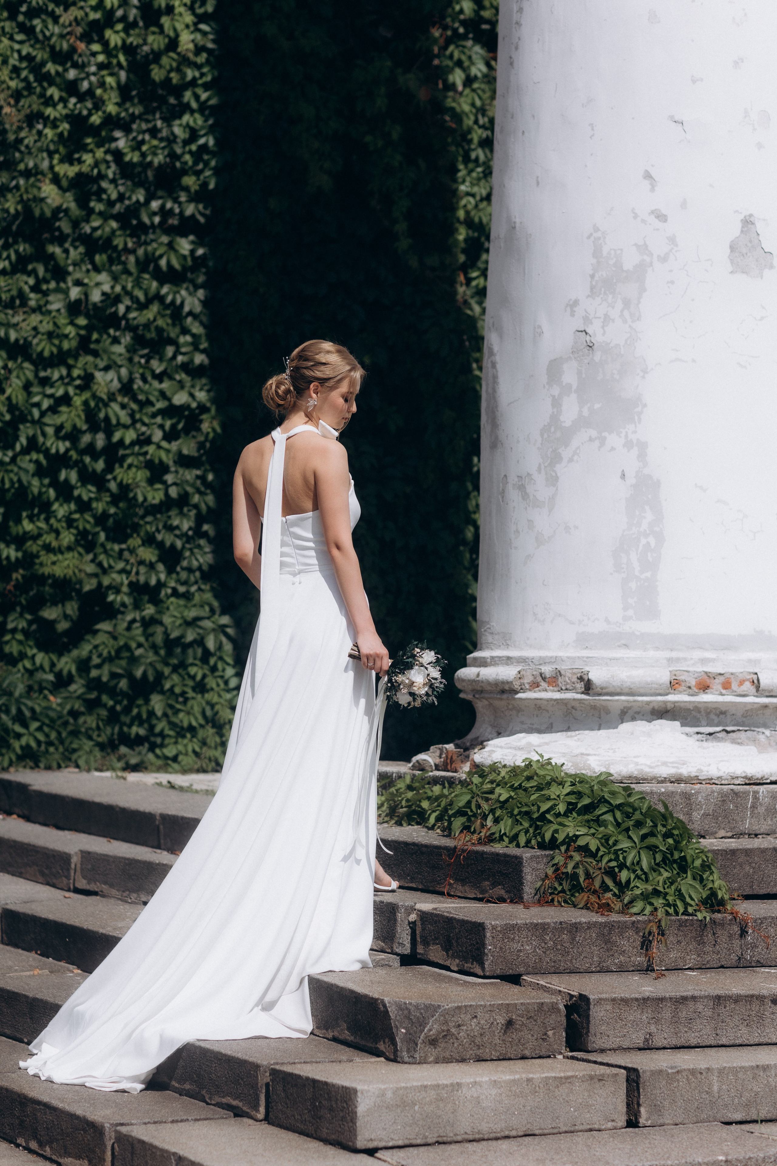 Свадебная фотосессия в Главном Ботаническом саду и в оранжерее. Свадебный фотограф в Москве Мария Крош