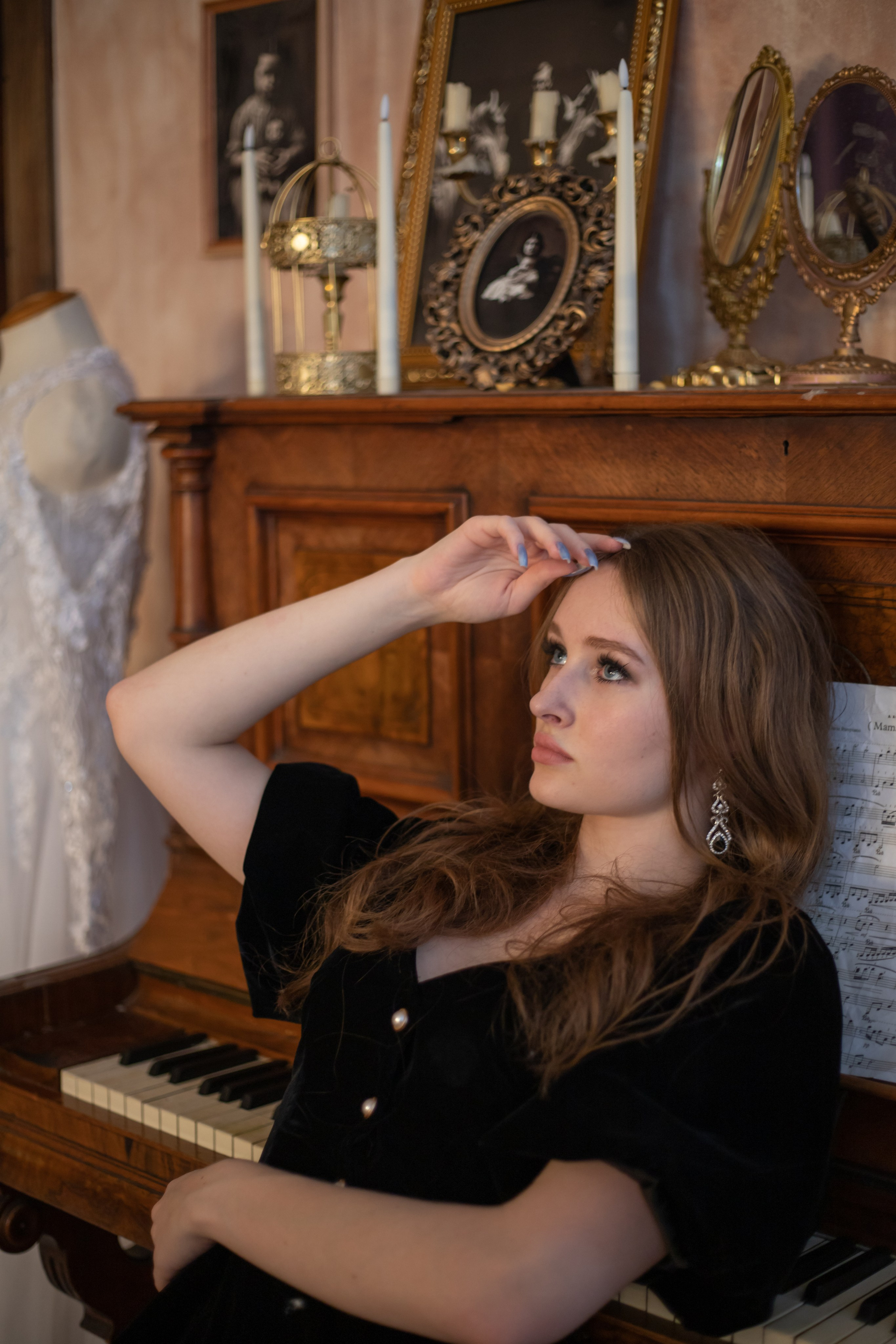 Татьяна в заброшенном особняке. Индивидуальная фотосессия. Фотограф Киржач/Москва_Екатерина Мартынова