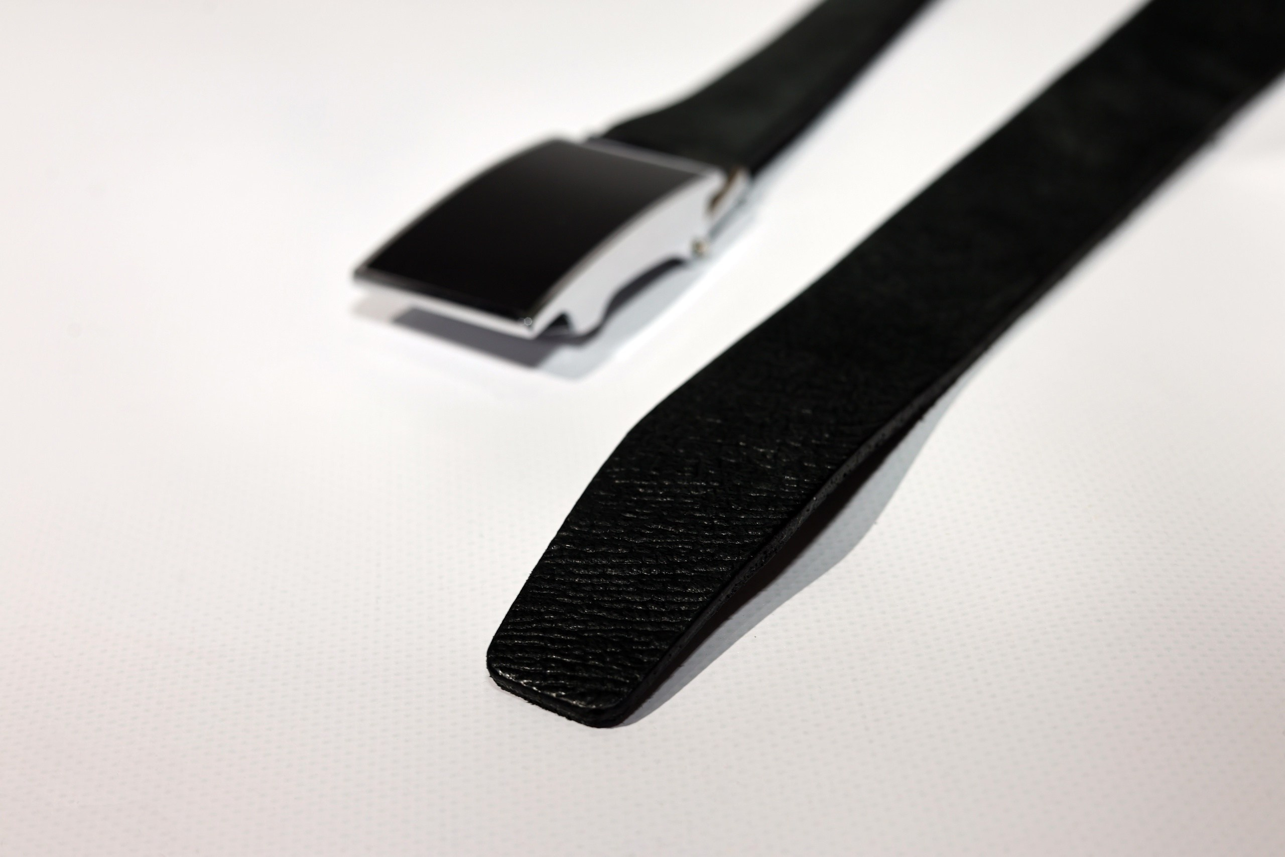 Ремень из натуральной кожи. Фотограф | Видеограф в Кургане, Тюмени и Челябинске