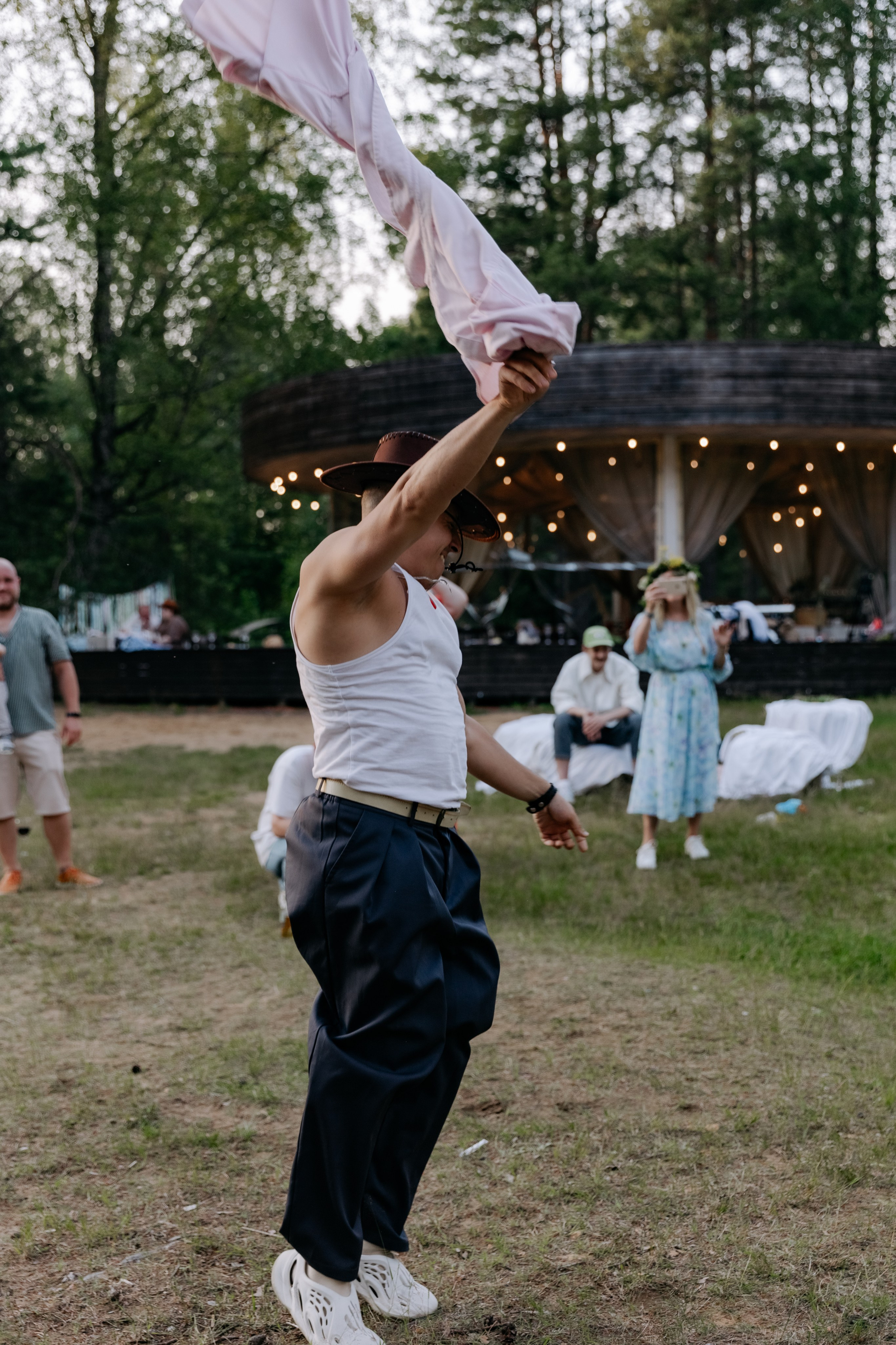 «Суженый, ряженый, приди ко мне наряженный». Свадебный и репортажный фотограф в Санкт-Петербурге
