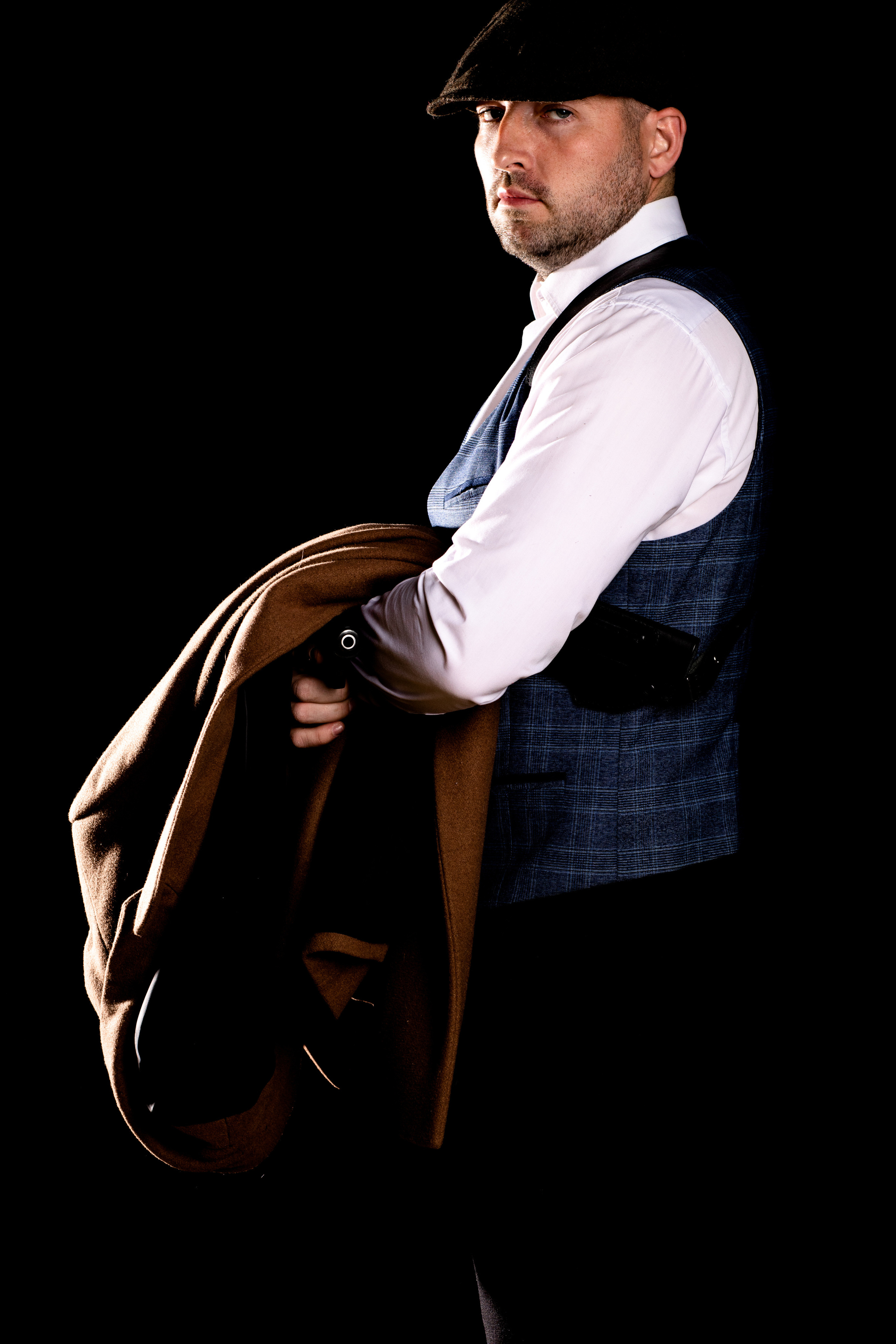 Сергей. Съёмка в стиле «Острые козырьки». Фотограф Владивосток