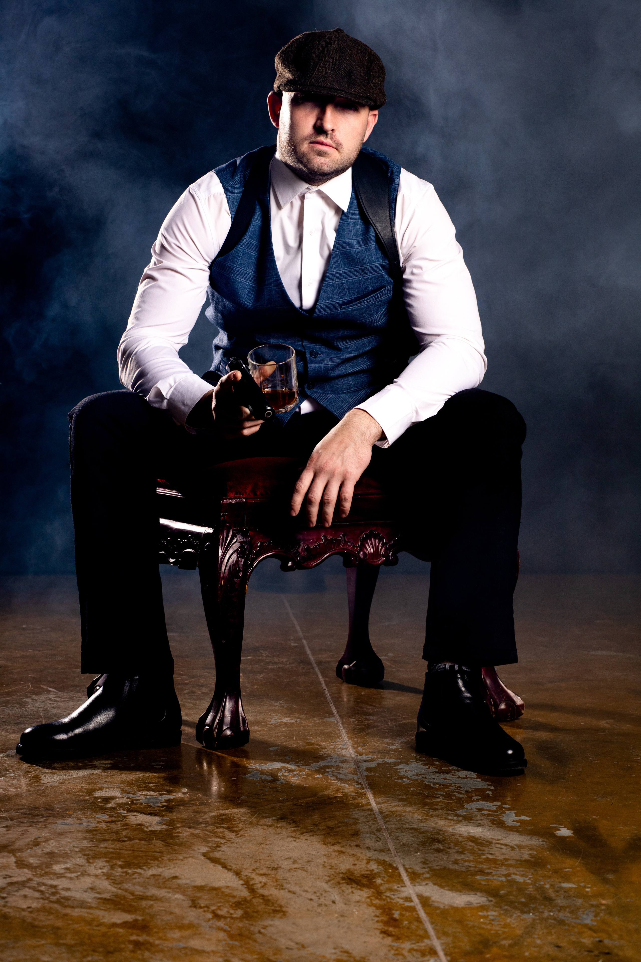 Фотосессия в стиле «Острые козырьки» для Сергея. Фотограф Владивосток