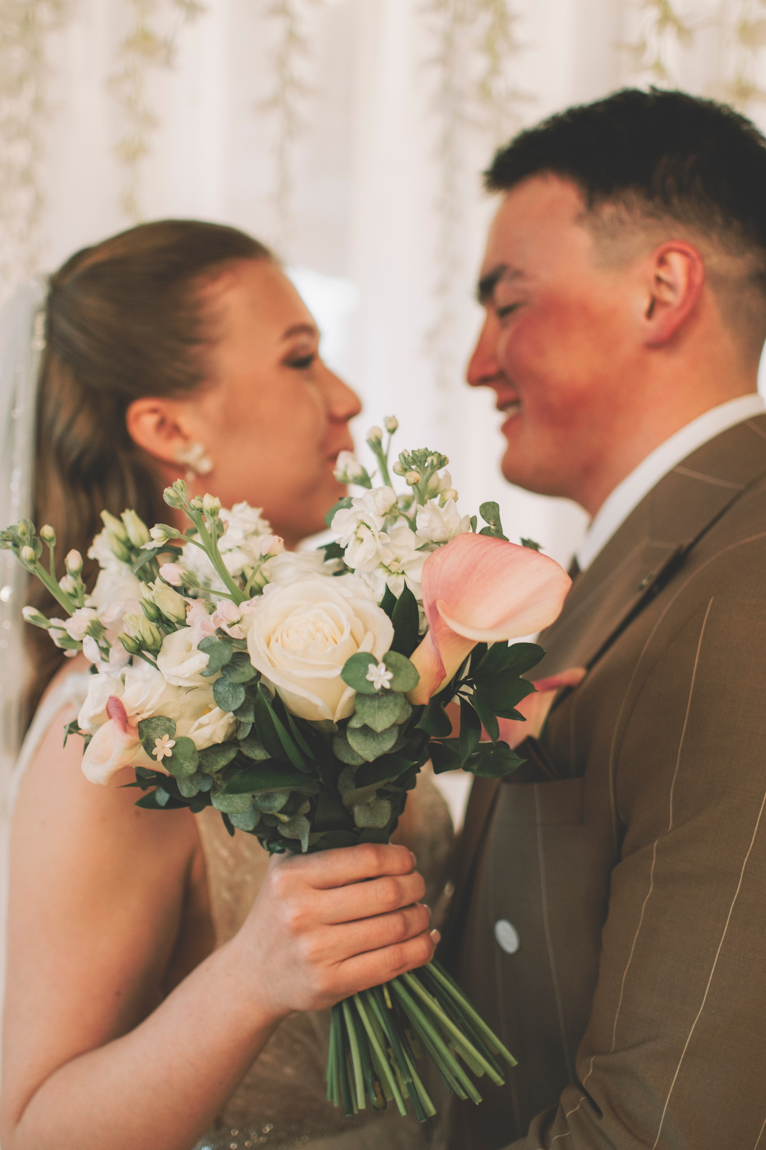 Альберт и Анастасия (Студийная фотосессия, роспись в ДК Нефтяник + фотосессия с гостями). Семейный и свадебный фотограф Губкинский и Ставрополь