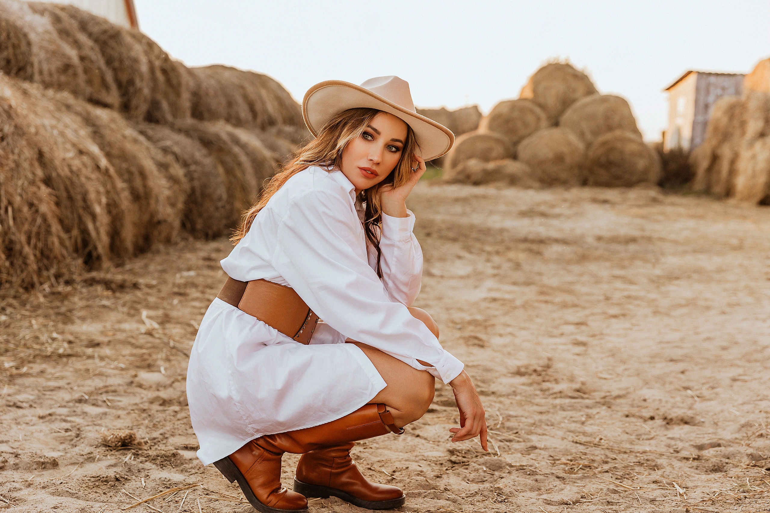 Ирина конюшня Лошадкино. Фотограф в Калининграде свадебная фотография, репортажная, фотосессии