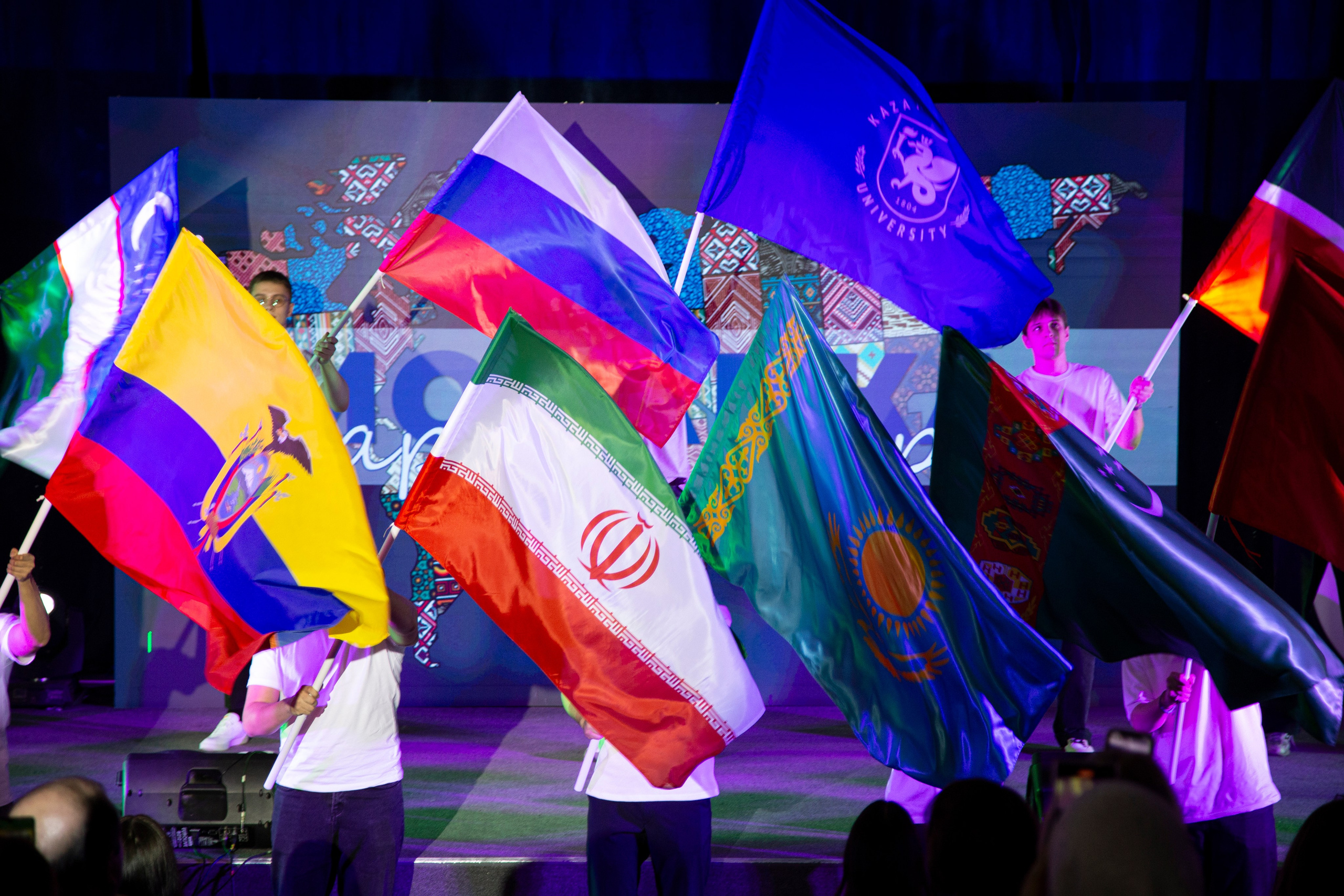 Гала культур КФУ. Репортажный и портретный фотограф Казань / Горячих Полина