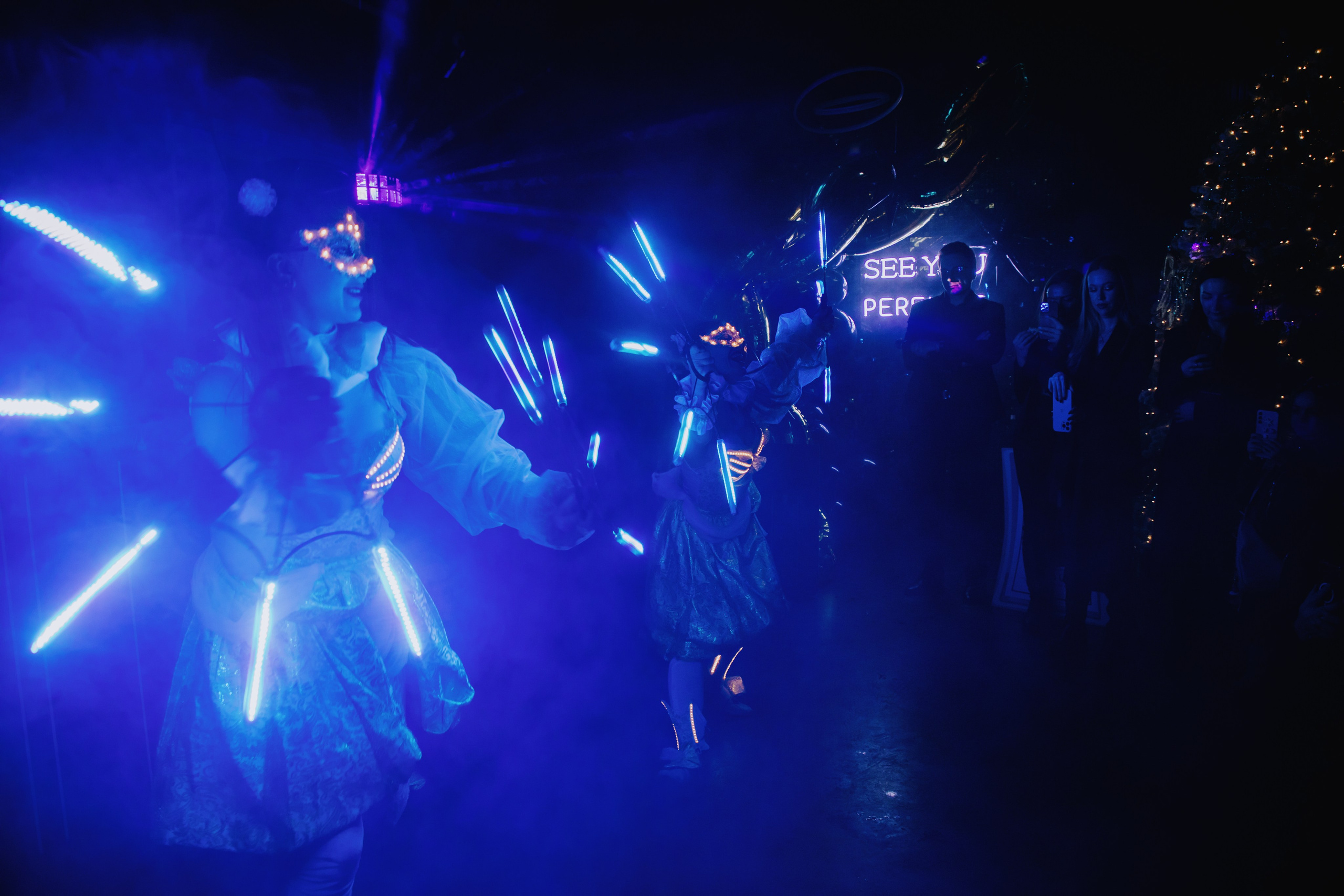 See `You Perfume. Фотограф в Москве и Санкт-Петербурге Дарина