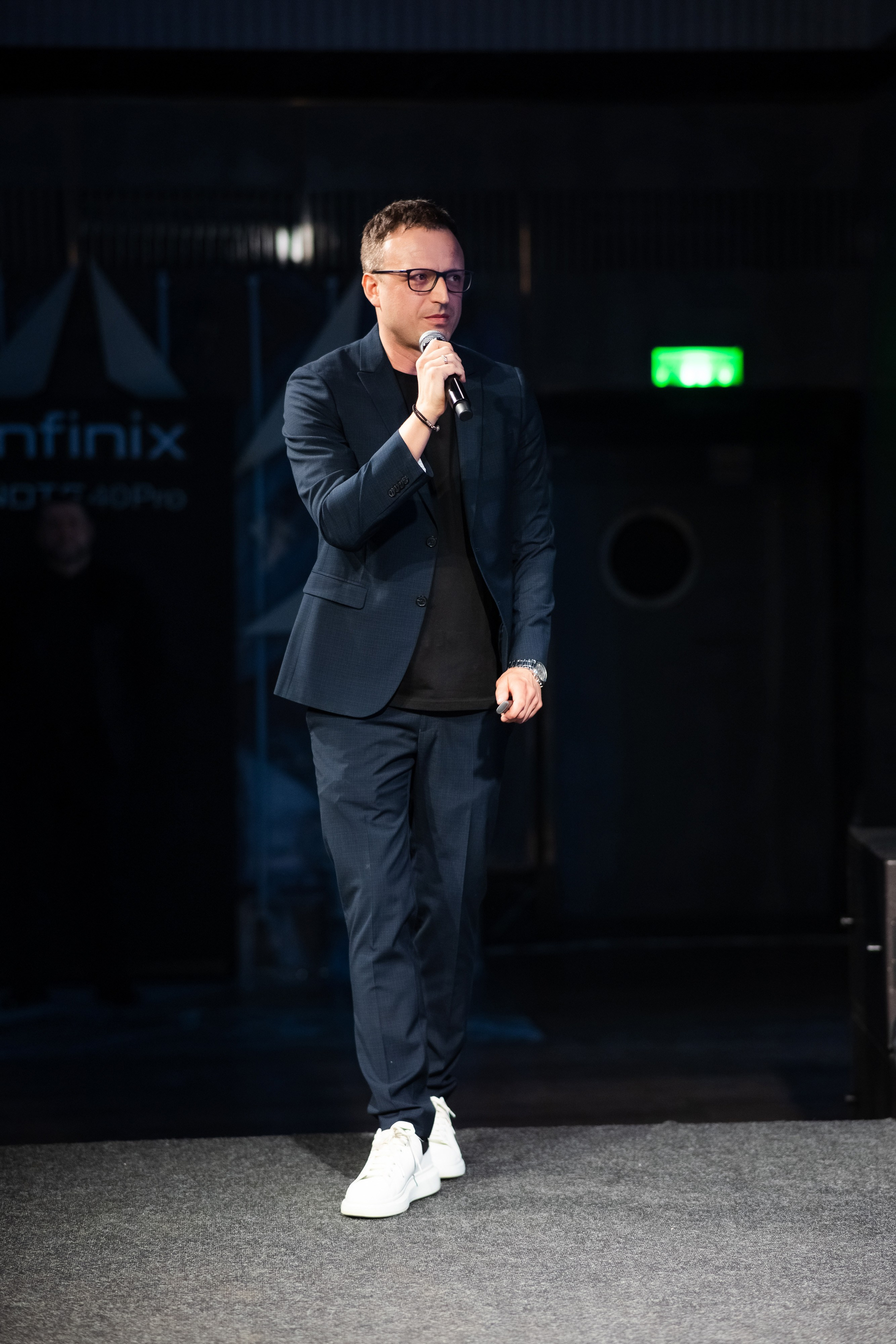 Презентация Infinix. Свадебный репортажный фотограф в Москве