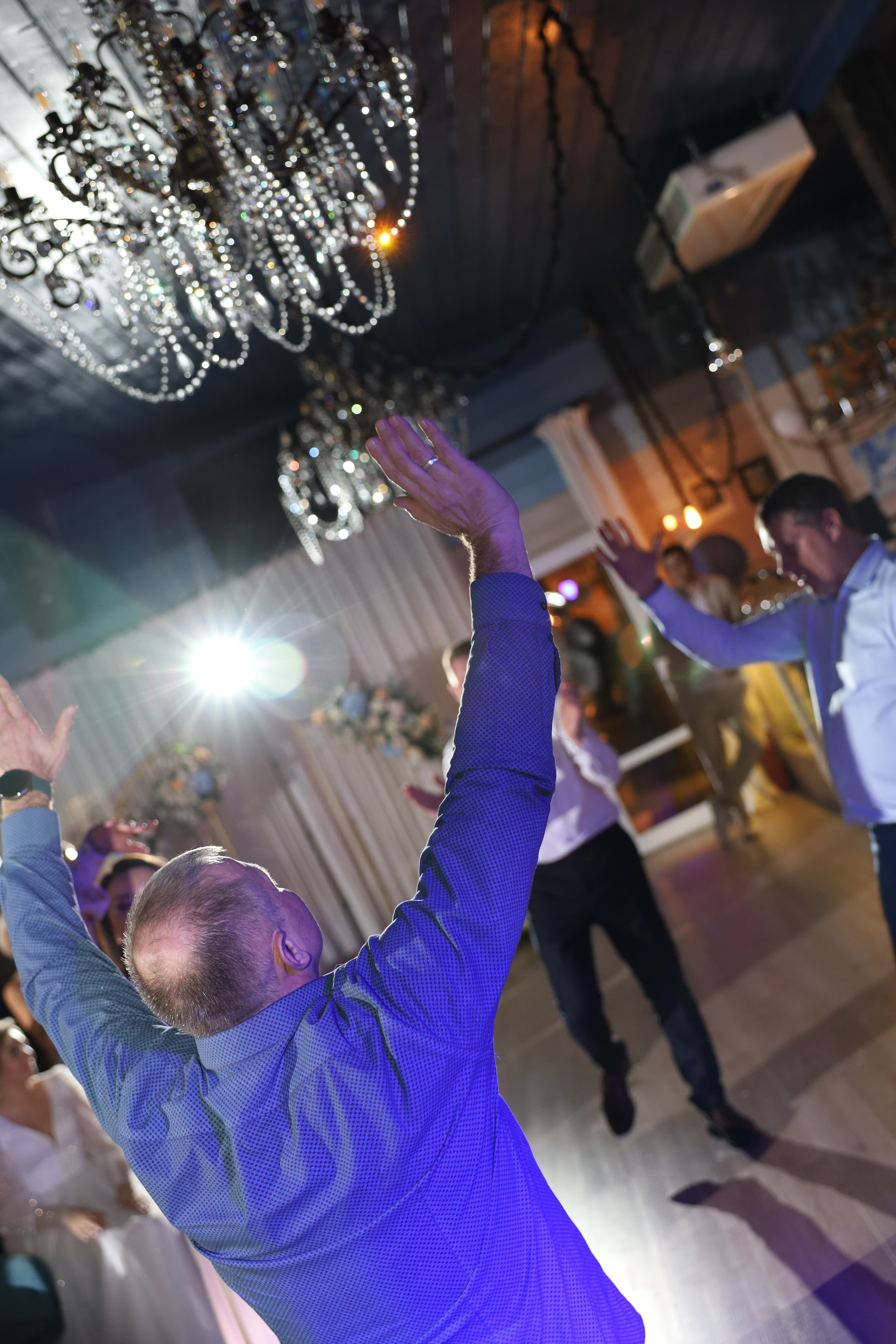 𝒜𝓇𝓉𝑒𝓂 & 𝐿𝓎𝓊𝓈𝓎𝒶 (𝓇𝑒𝓈𝓉𝒶𝓊𝓇𝒶𝓃𝓉). 𝑀𝑜𝓈𝒸𝑜𝓌. Свадебный фотограф в Санкт-Петербурге