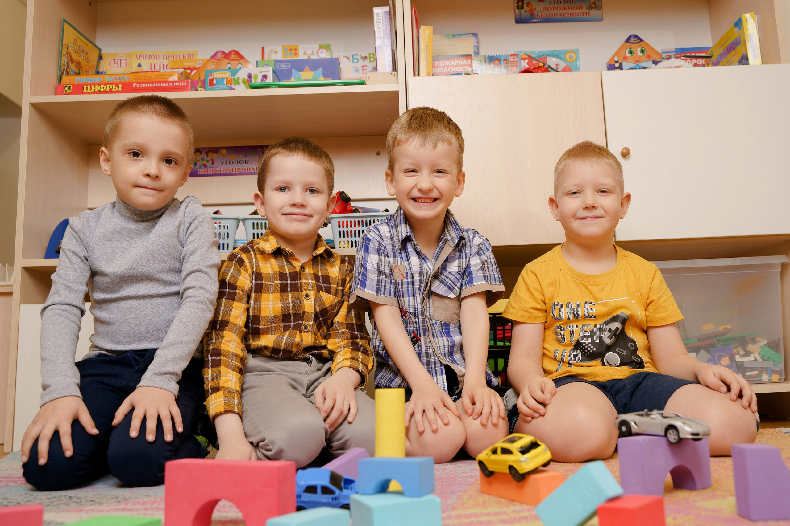 Выпускные альбомы для детского сада. Семейный и свадебный фотограф Минск Юрий Прилепов. Выпускные альбомы!