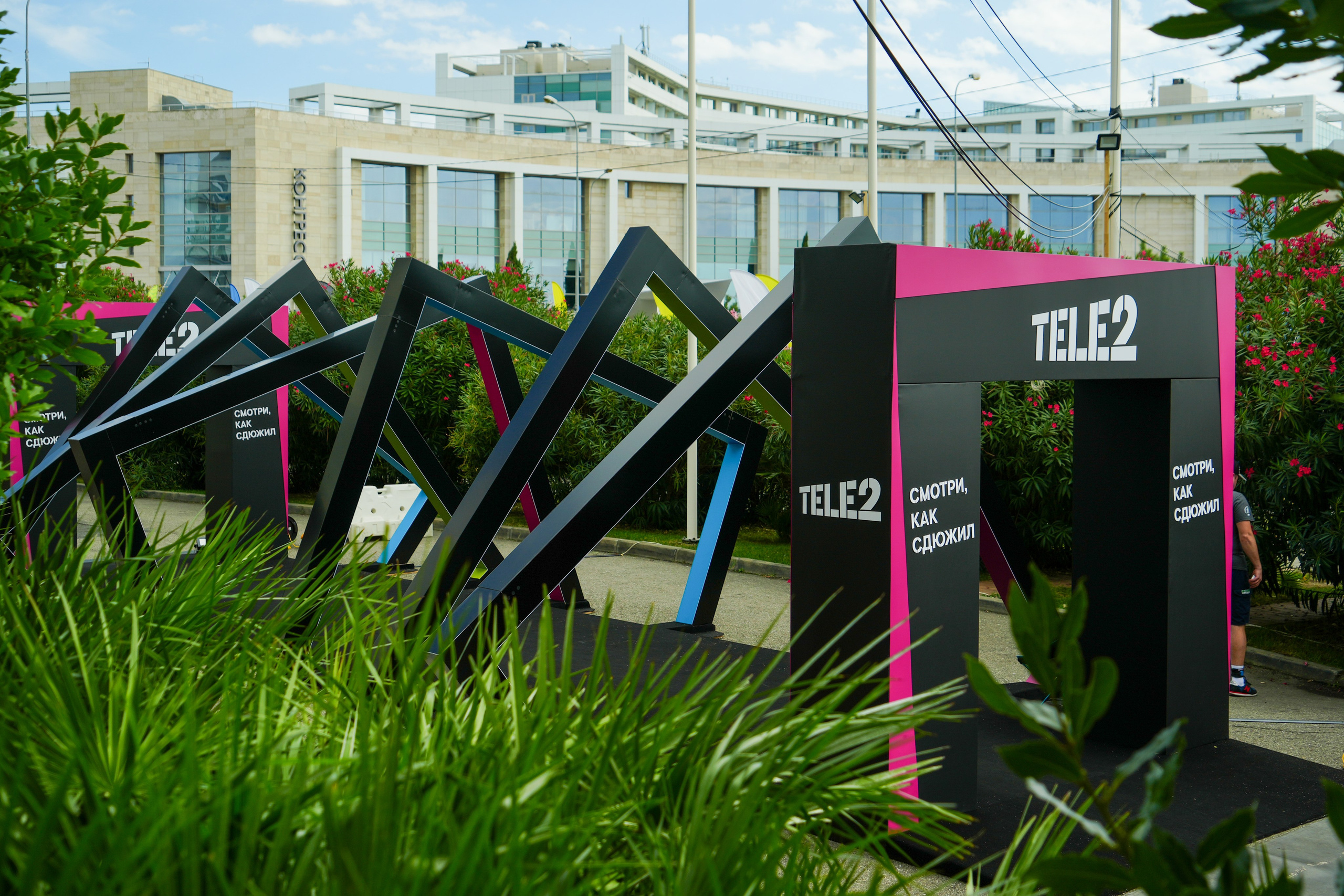 Фотоотчет партнерской интеграции для компании TELE2 на фестивале Ironstar. Репортажный фотограф в Красной Поляне и Сочи Павлюченко Екатерина