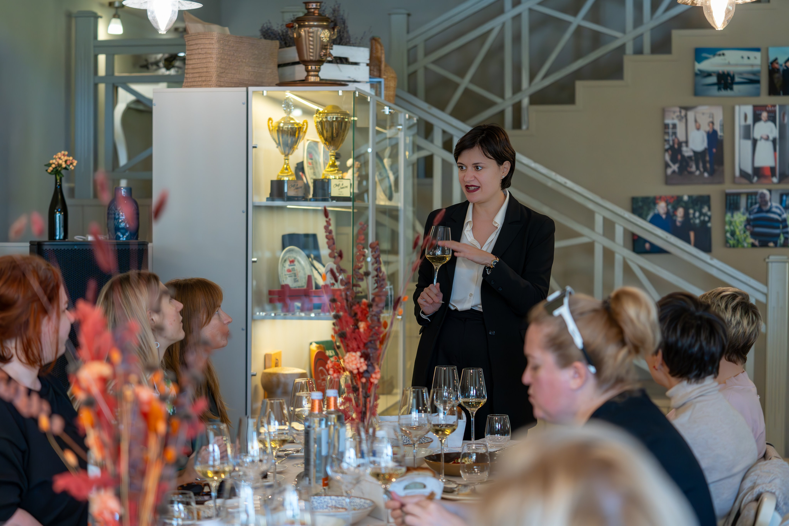 Литературная мастерская с Ольгой Шутовой в «Винотеррии». Репортажный фотограф в Красной Поляне и Сочи Павлюченко Екатерина