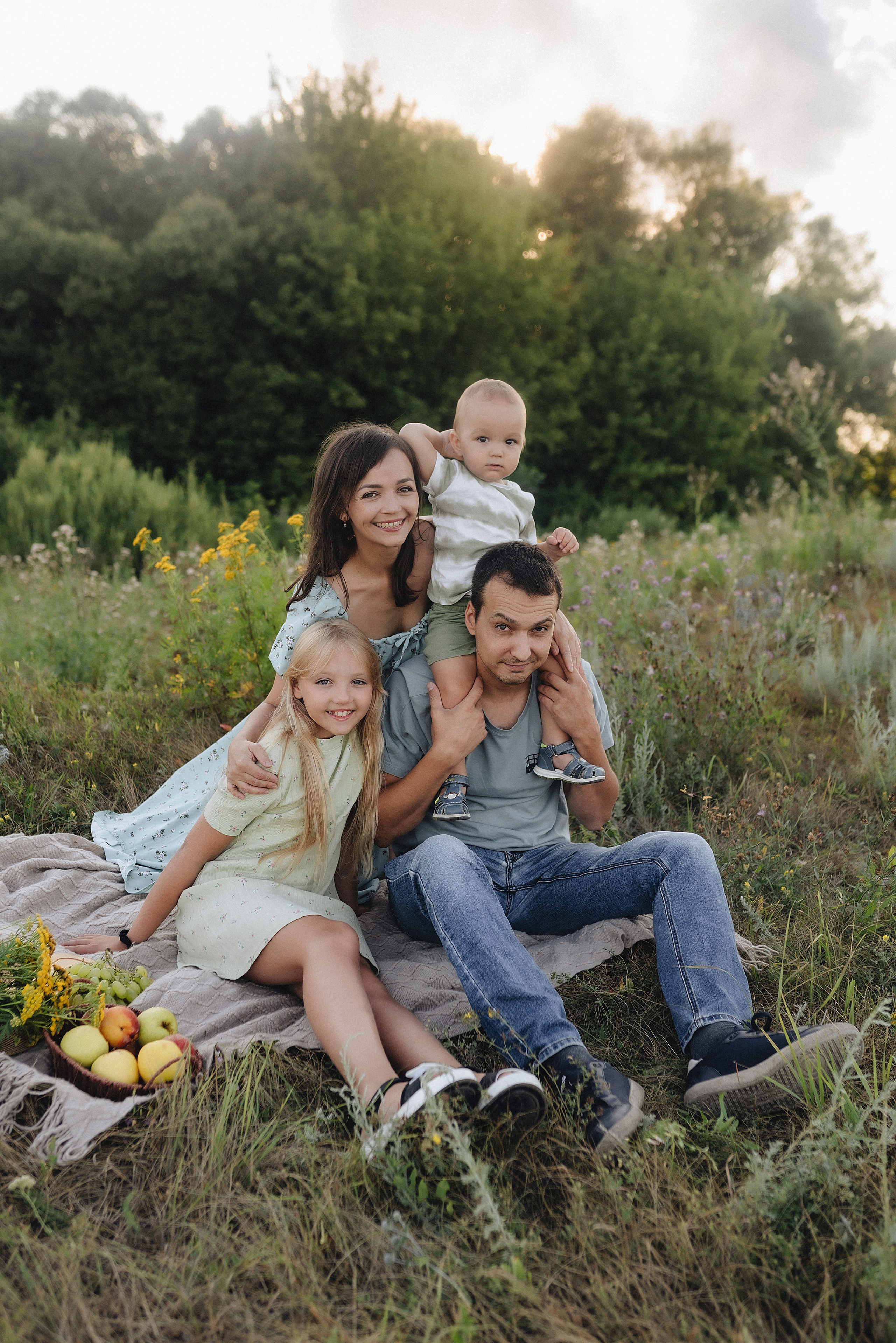 Семейная съемка на закате. Фотограф Карина Шмулёва. Воронеж и область