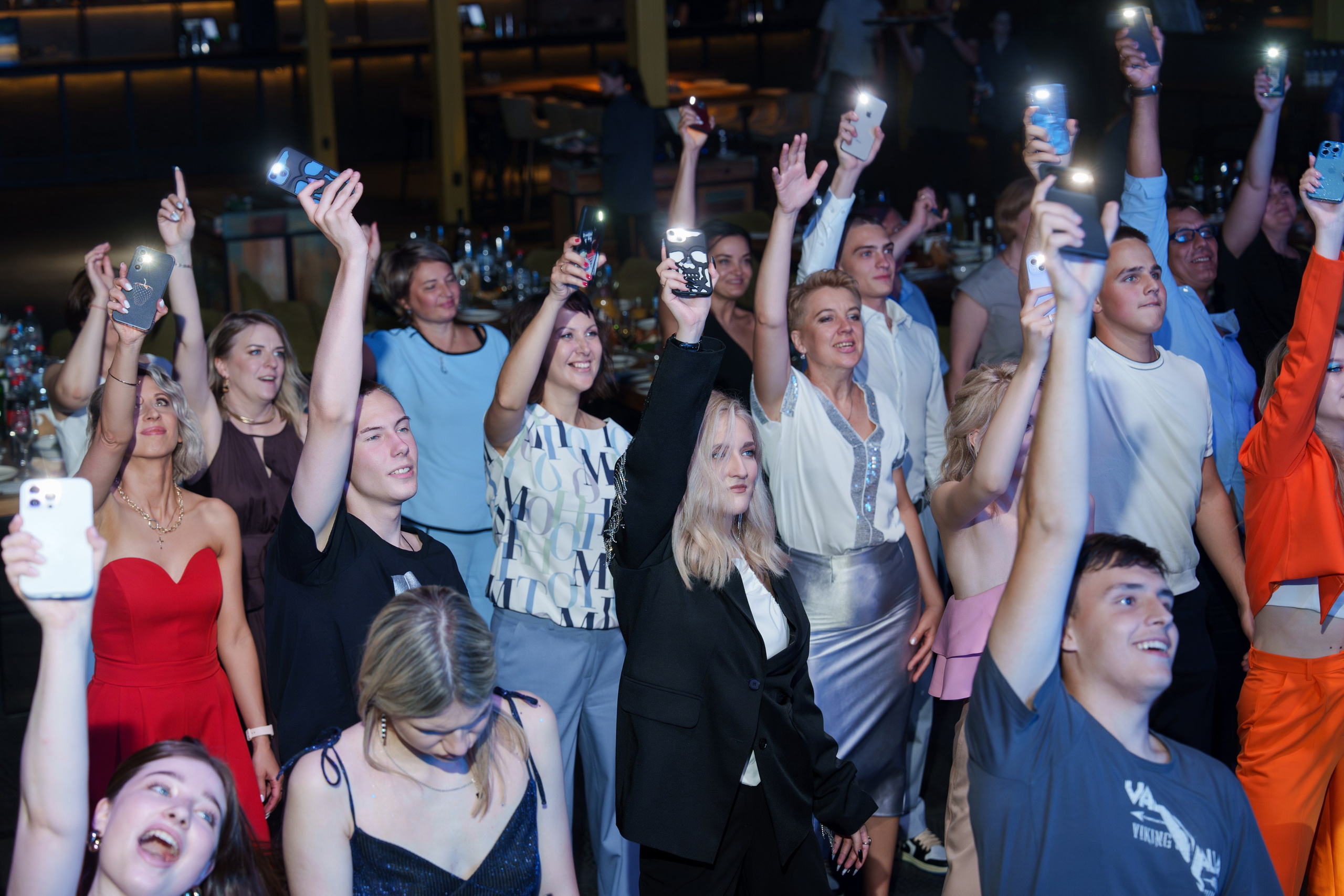 Выпускной лицея 27 (вечеринка). Свадебный и репортажный фотограф Элина Козырьянова