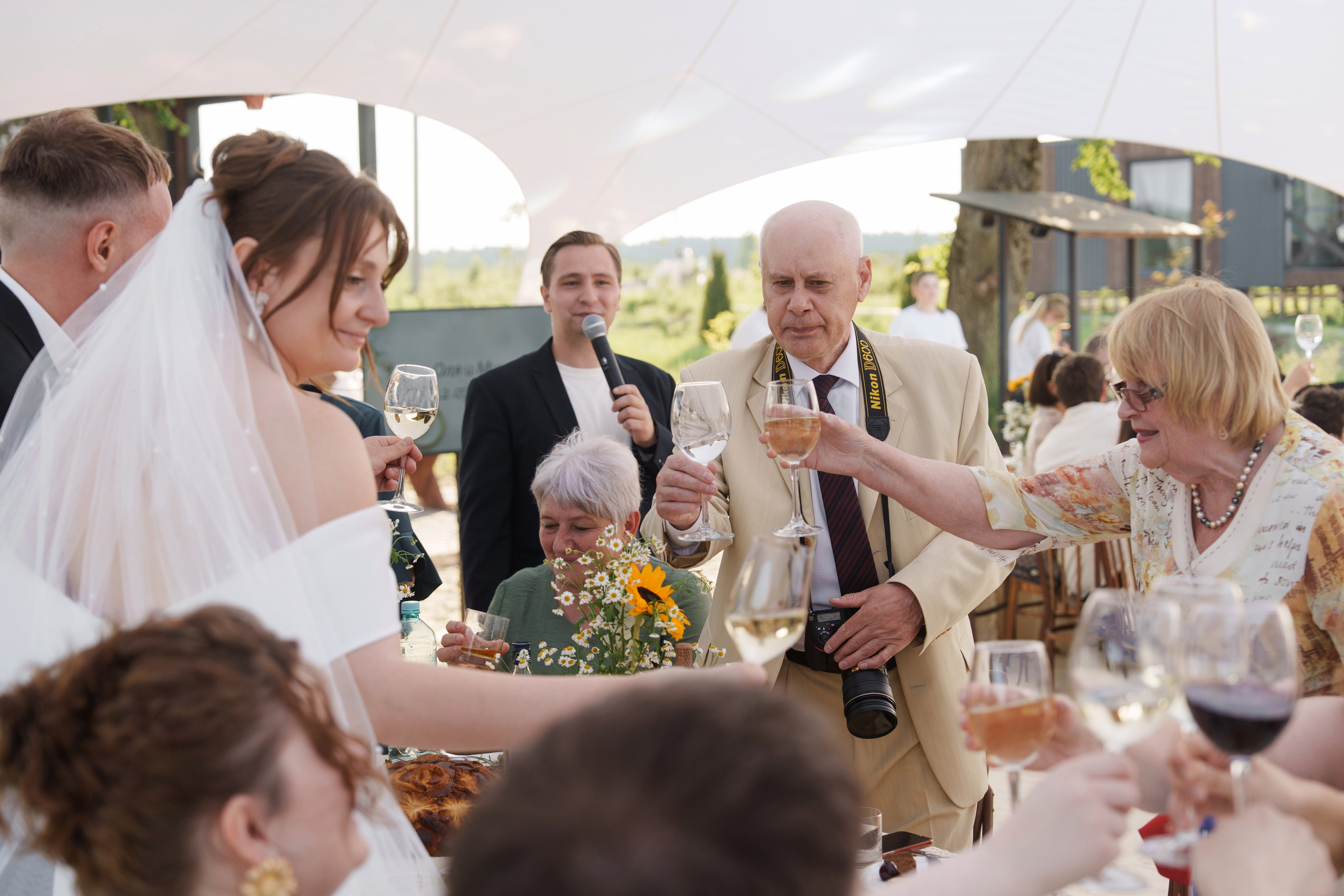 Михаил и Ольга (банкетная часть г. Брянск). Свадебный и репортажный фотограф Элина Козырьянова