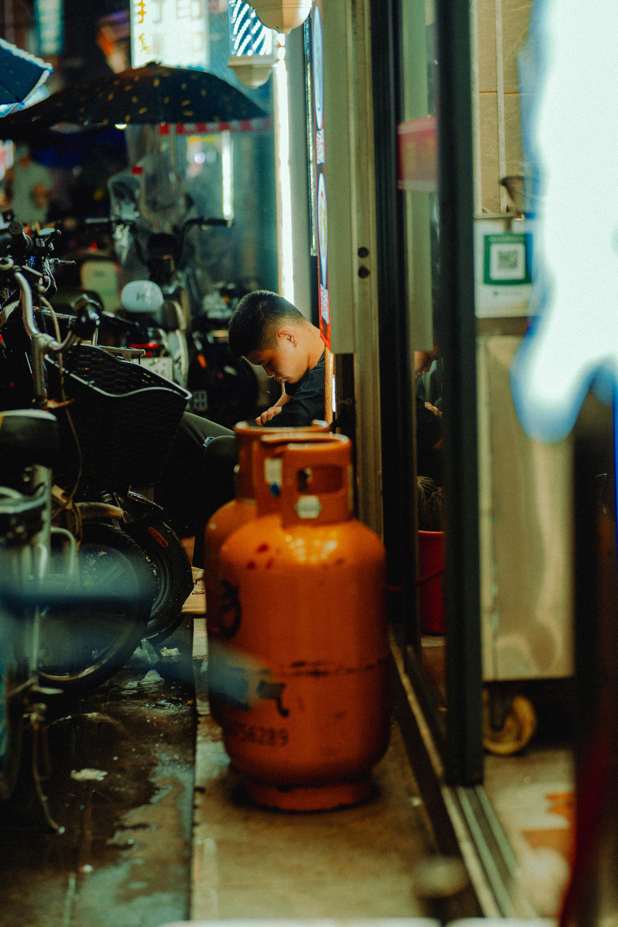 Rainy Getto. Фотограф В Гуанчжоу и Шэньчжэнь Андрей Лопатин