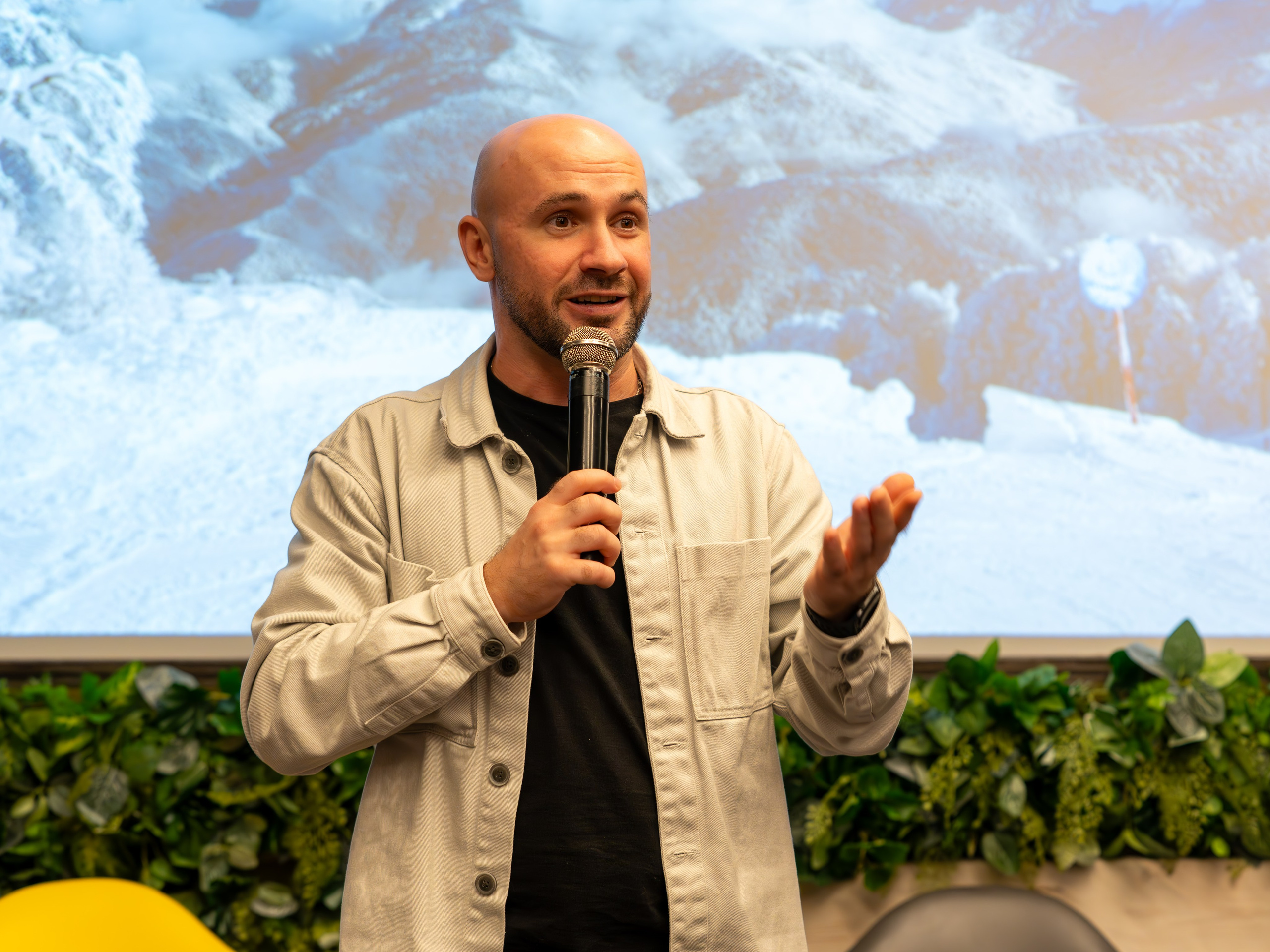 MICE мероприятие — мастер класс по акварели. Репортажный фотограф в Красной Поляне и Сочи Павлюченко Екатерина