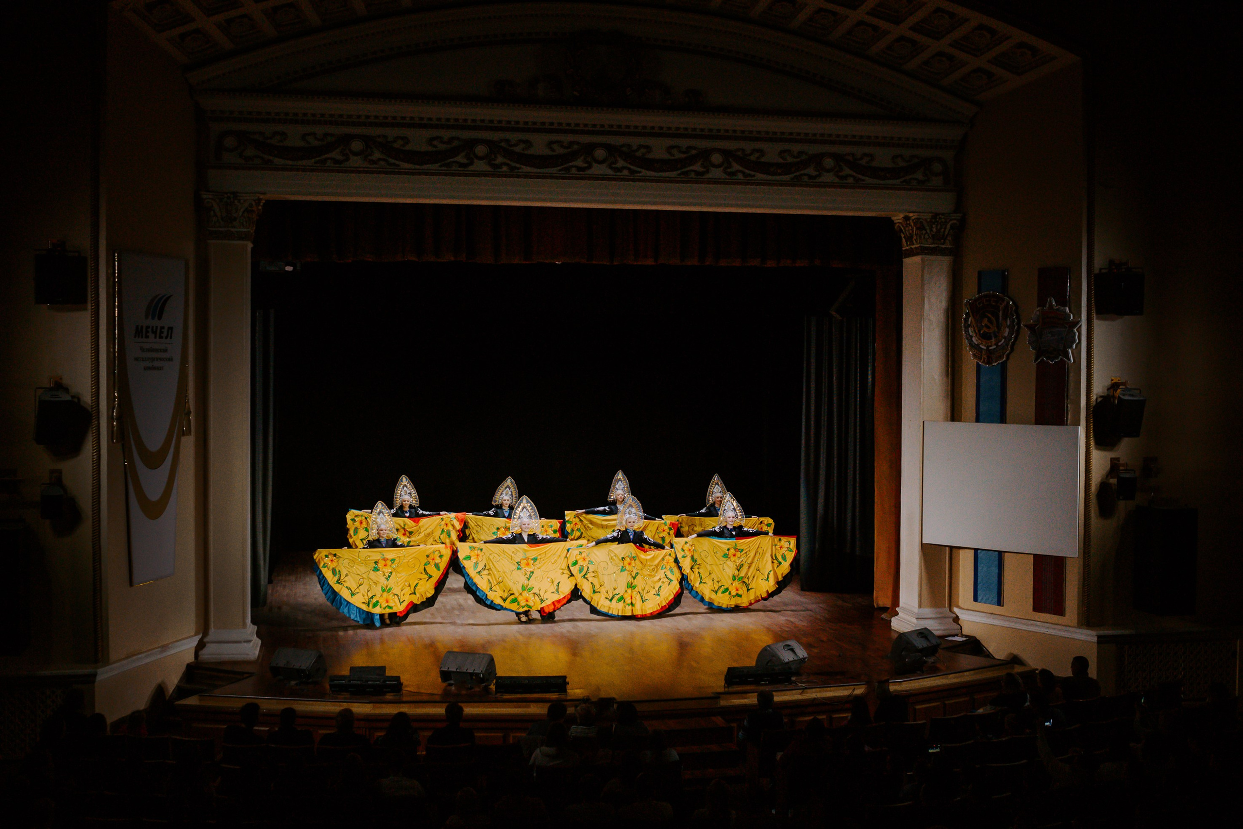 «Уральский сувенир». Концерт танцевальной студии. Фотограф в Челябинске Ополихина Анна