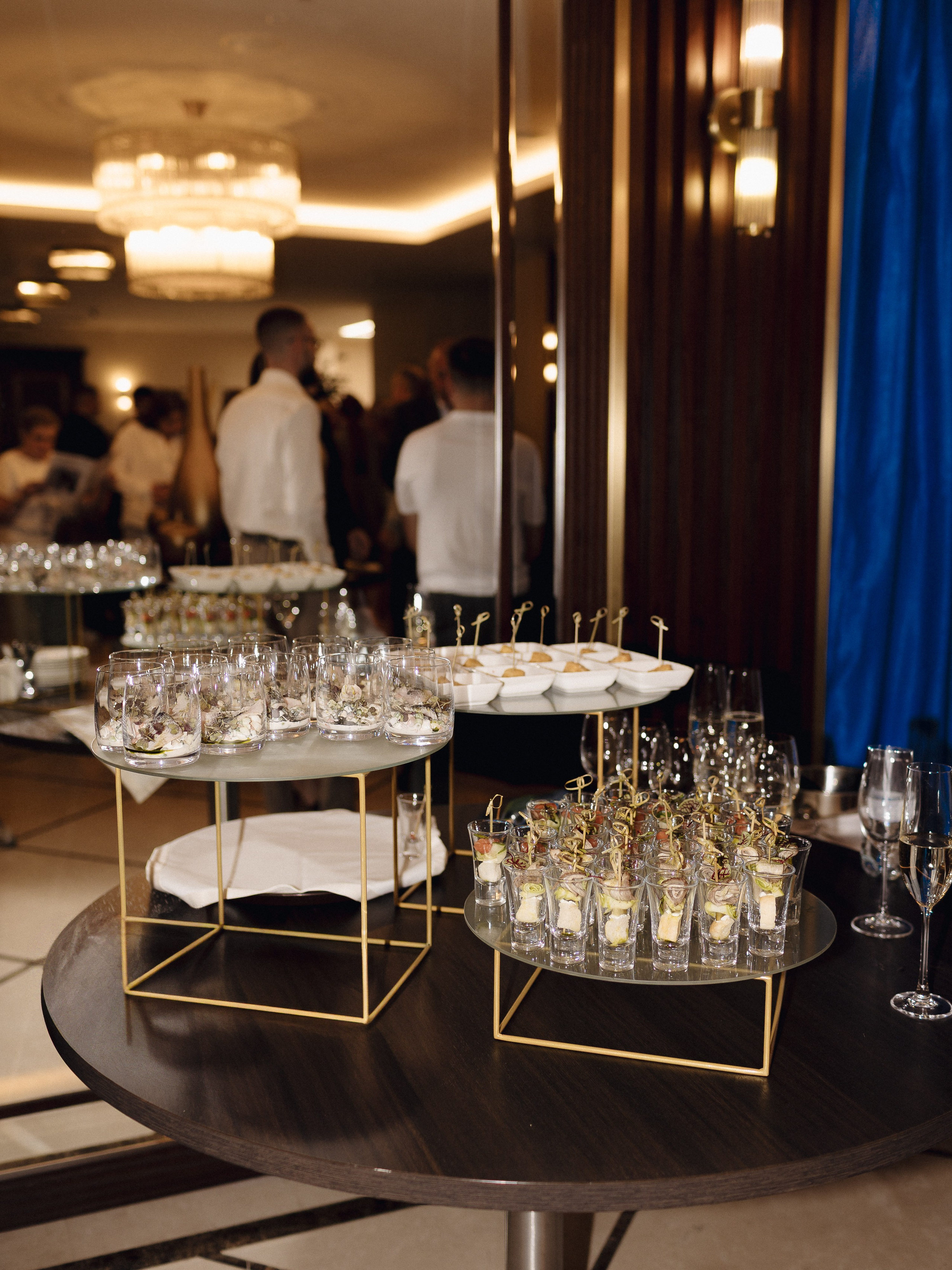 АРИНА И ЛЕША. ЧЕЛСИТИ. Свадебный и индивидуальный фотограф в Челябинске Евгения Негодяева